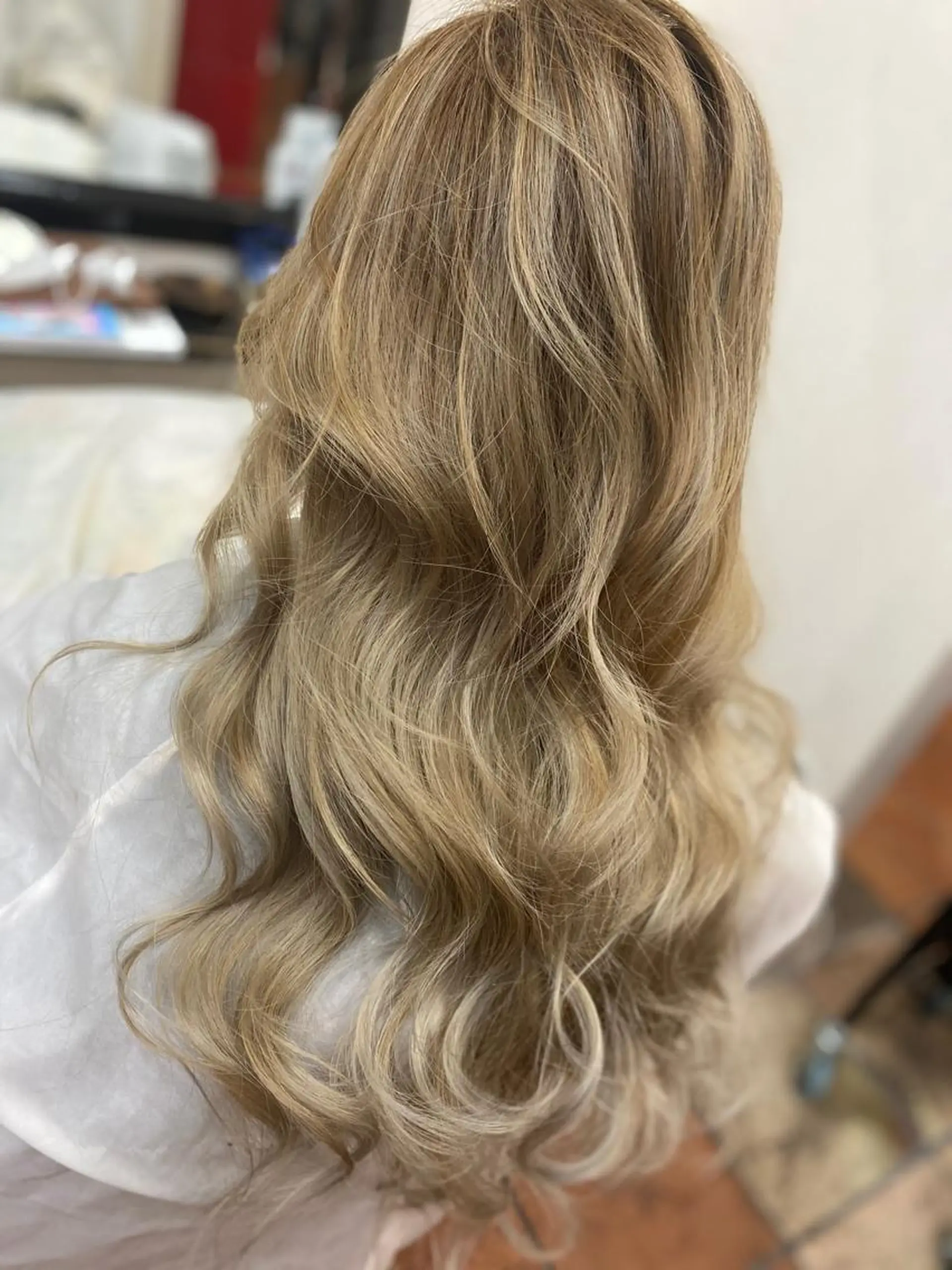 ロング ロングレイヤー レイヤーカット ロング ヘアカラー Style Tのヘアスタイル