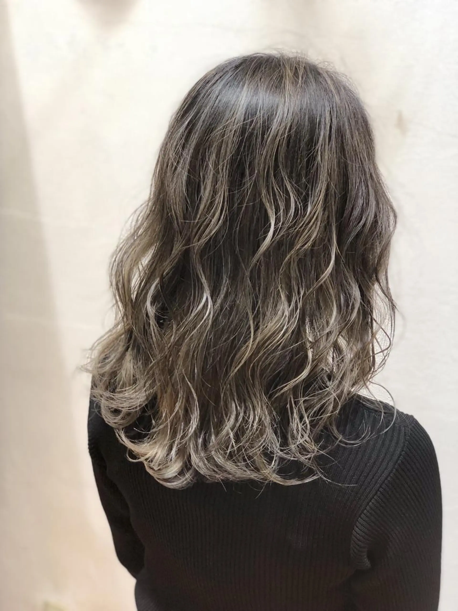 ミディアム カラー ハイライトカラー ハイライト カット特化柏駅 徒歩3分LOUのヘアスタイル