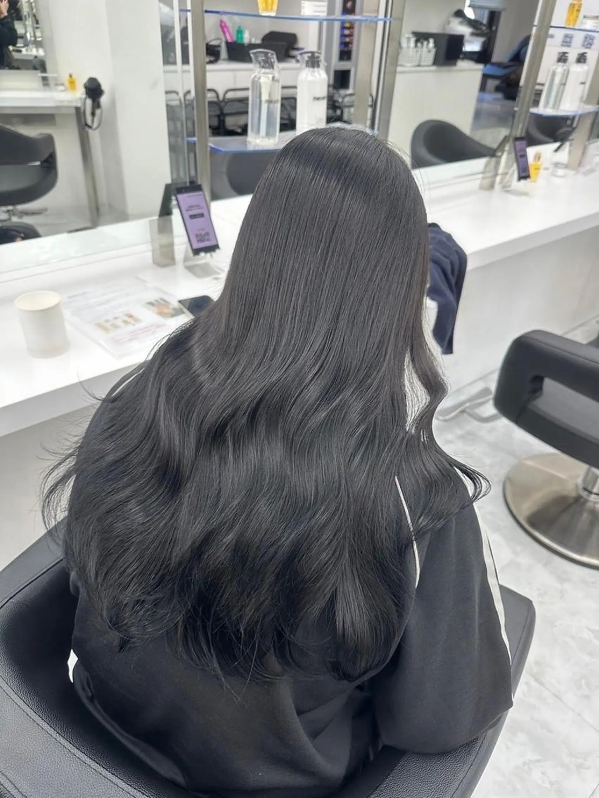 カラー 赤み消し透明感🩶 銀座Ryota🩶のヘアスタイル