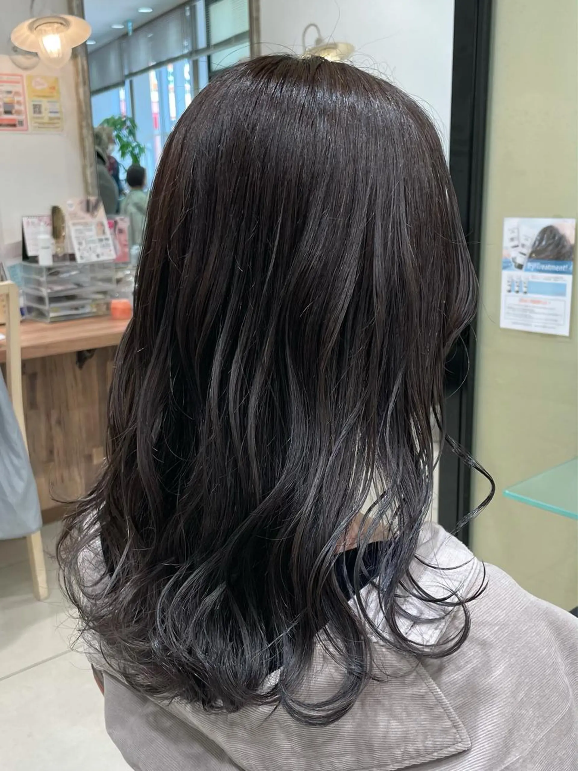 セミロング カラー 井上 武輝のヘアスタイル