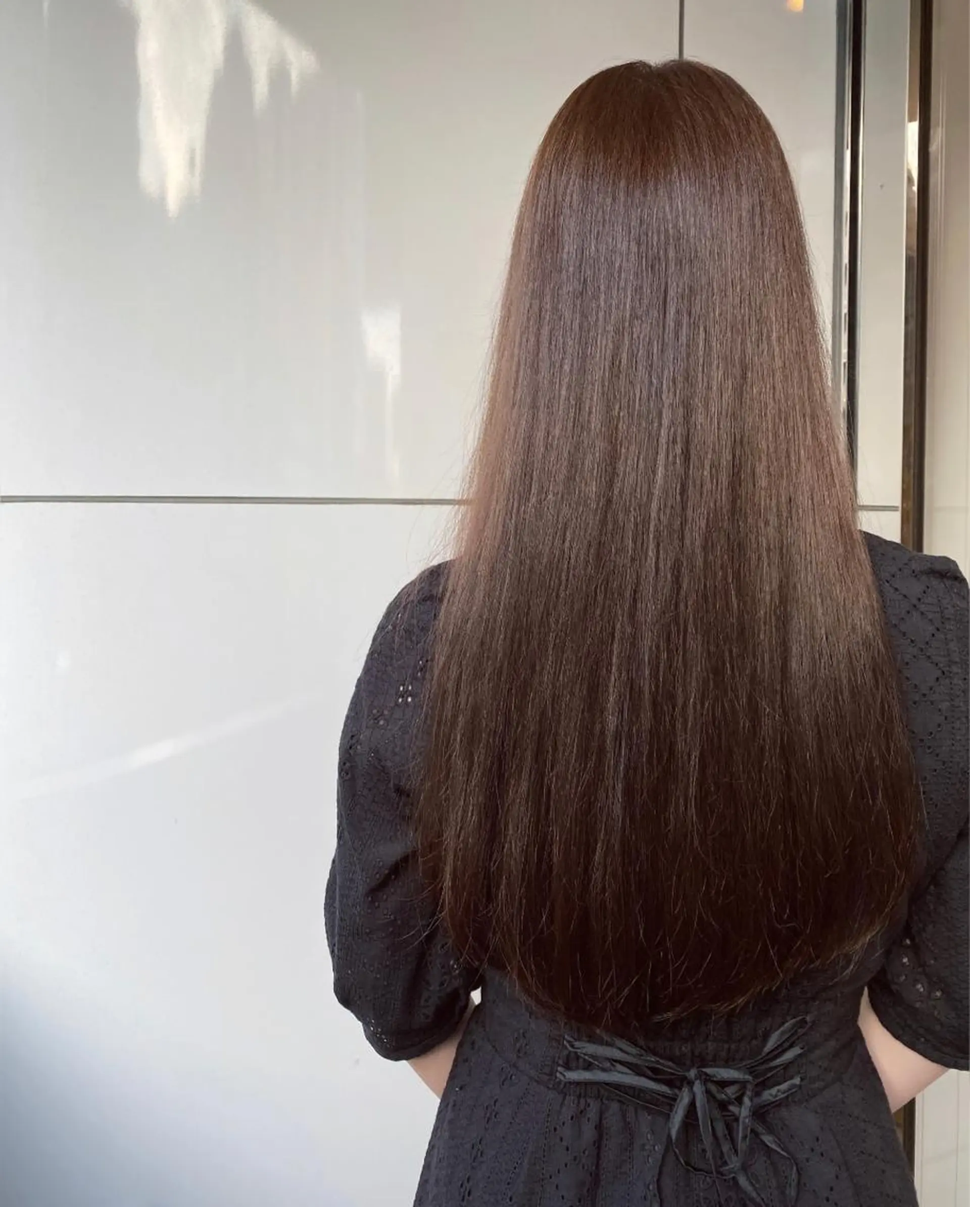 ロング カラー ネイル マツエク・マツパ アッシュ ブラウンカラー カラーマツエク ブラウン 福壽 優奈のヘアスタイル