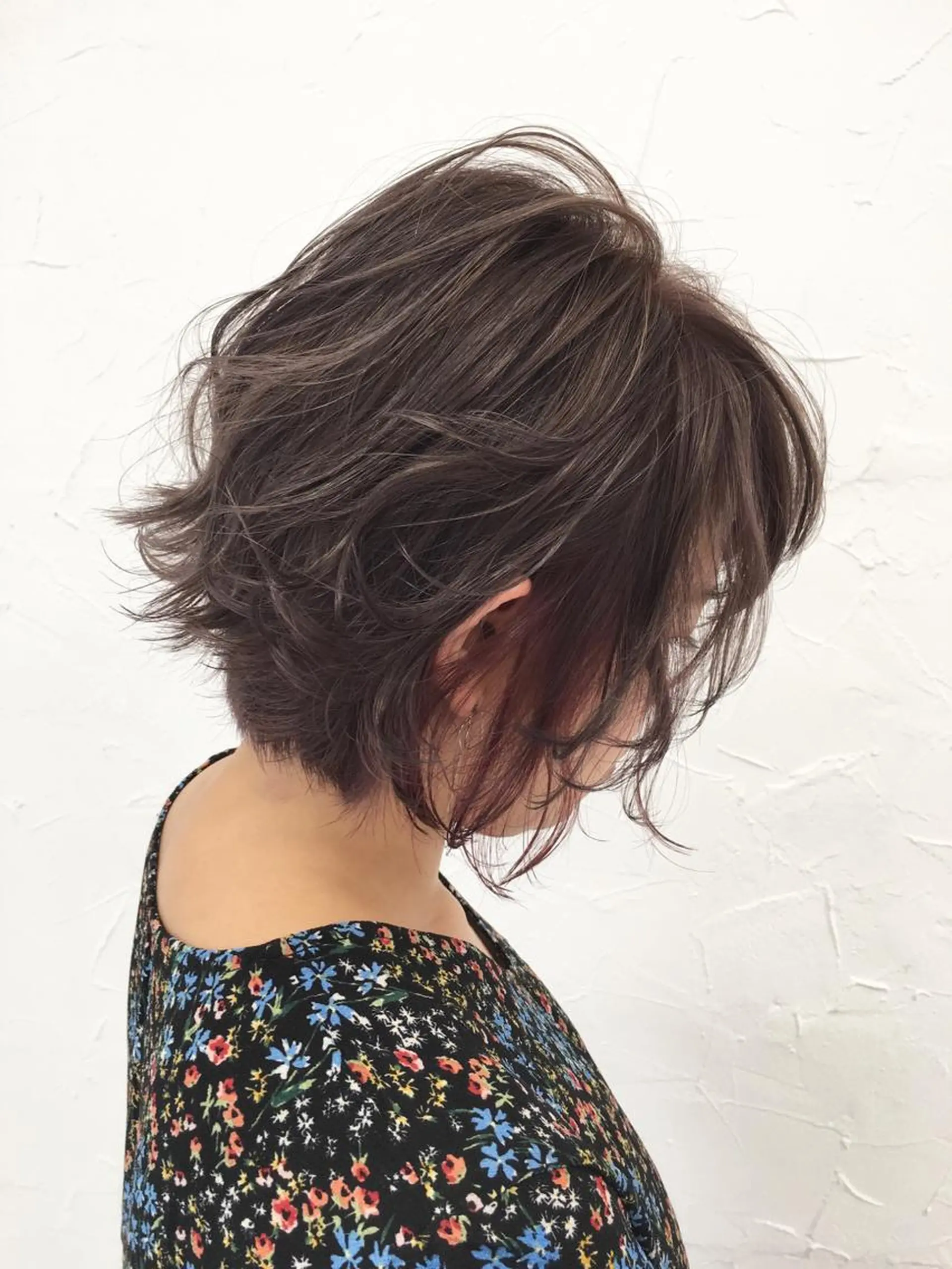 ショート カラー アッシュ インナーカラー ラベンダーカラー ラベンダーアッシュ ピンクカラー 大人垢抜け ダブルカラーのヘアスタイル