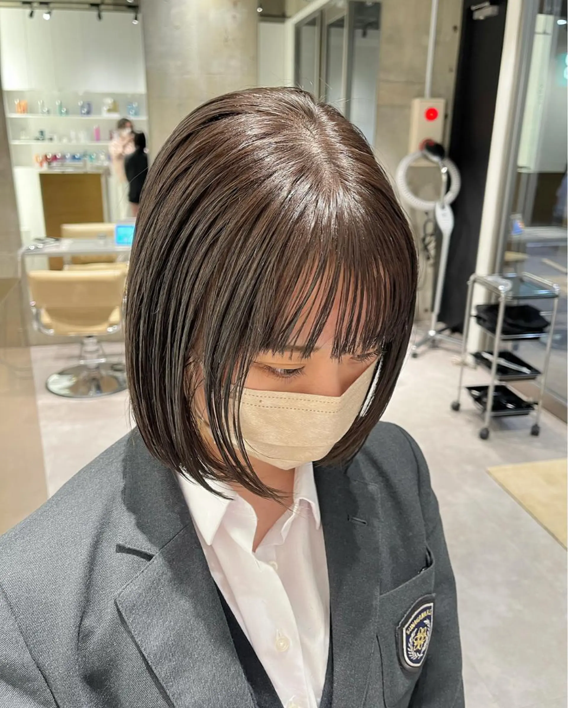 ミディアム カラー ブリーチ グレージュ ブリーチなしカラー iLi所属・iLi 《イリ》のヘアスタイル