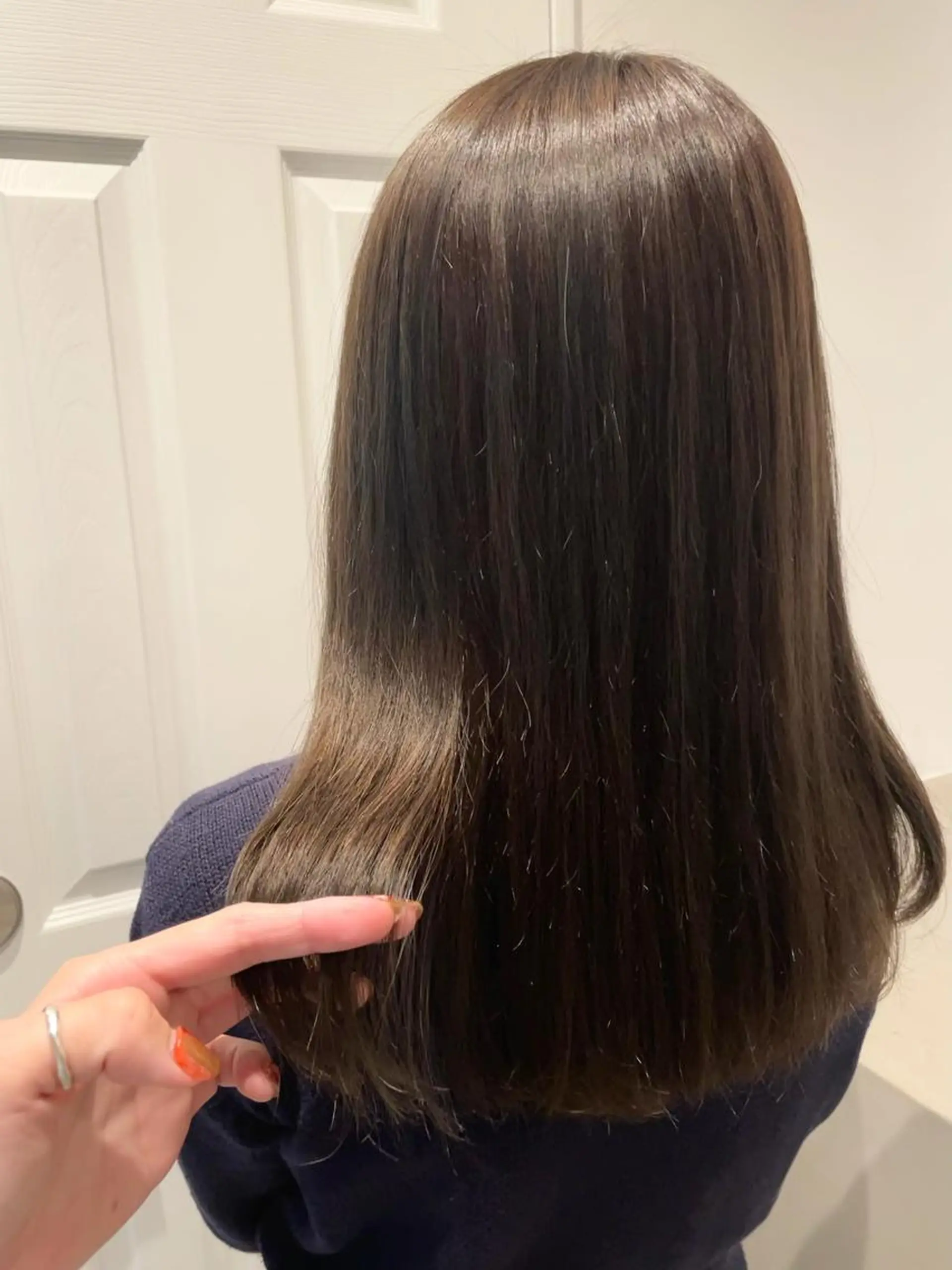 セミロング カラー グレージュ オリーブグレージュ オリーブグレー ヘアカラー トリートメント 中目黒🌼 🌼ハナのヘアスタイル