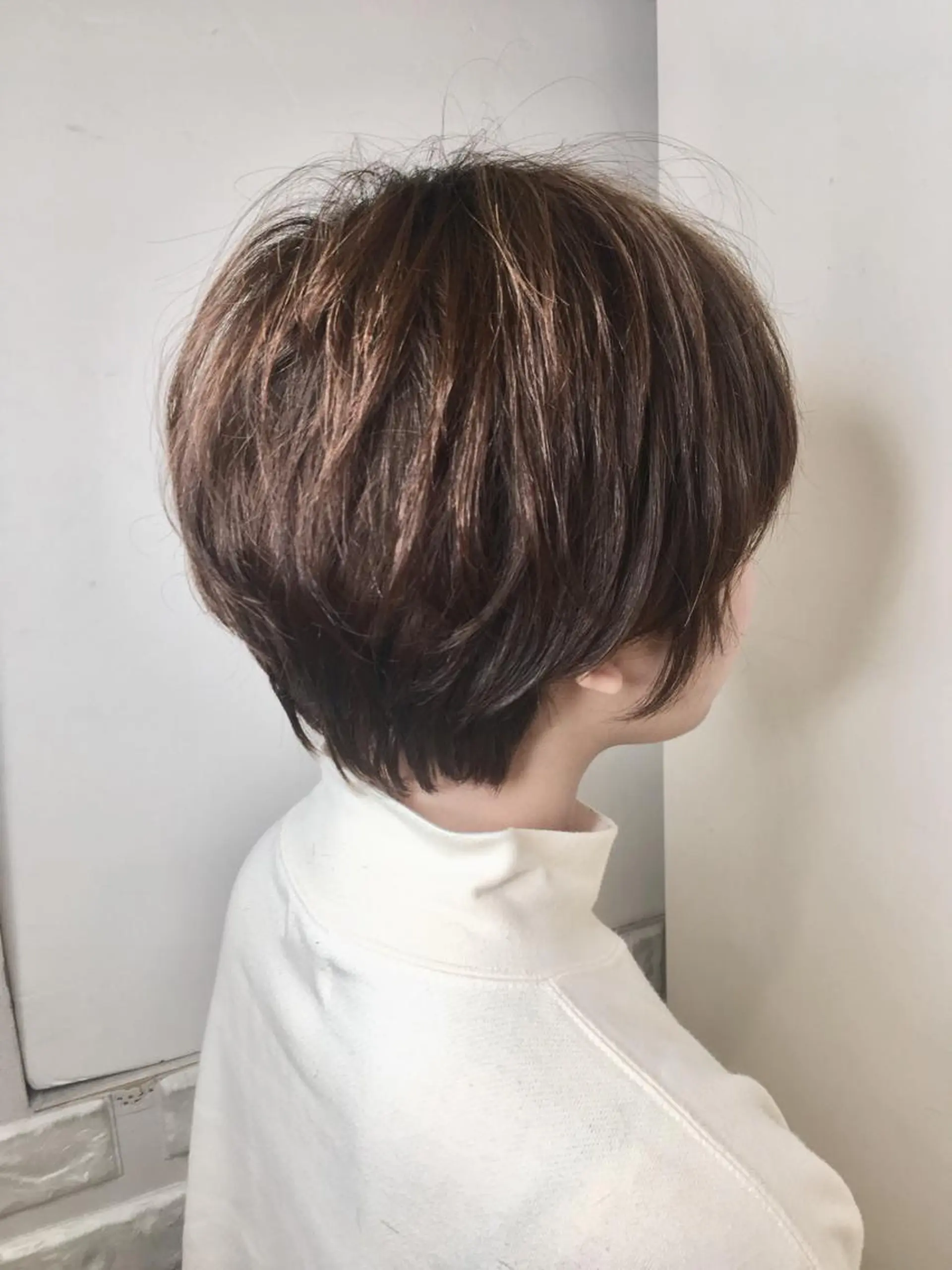 ショート カラー 透明感カラー ダブルカラー ハイライトカラー ハイライト ヘアカラー トリートメント 農添 杏のヘアスタイル