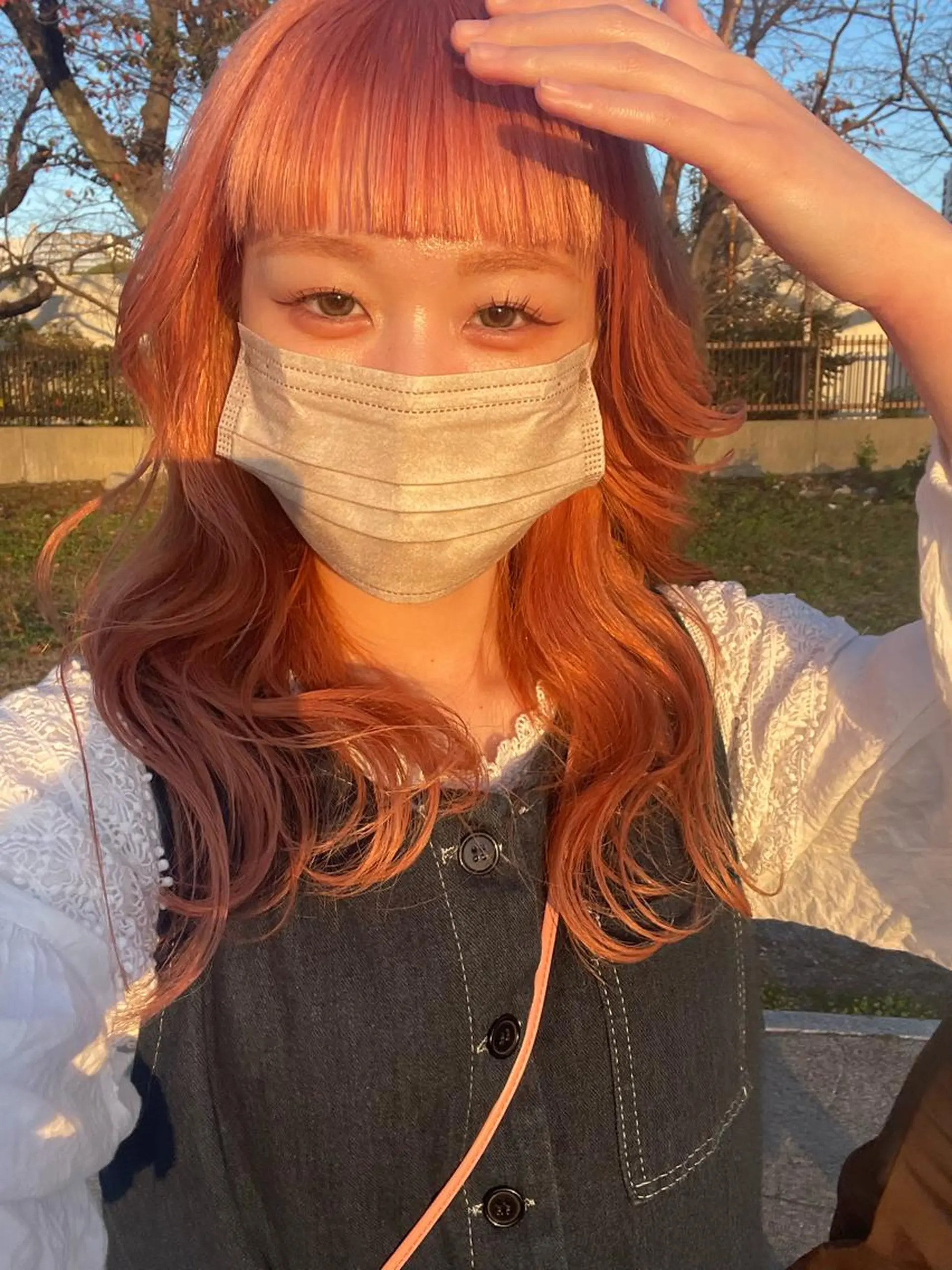 ロング カラー ブリーチ オレンジ HITOMI ショートカットのヘアスタイル
