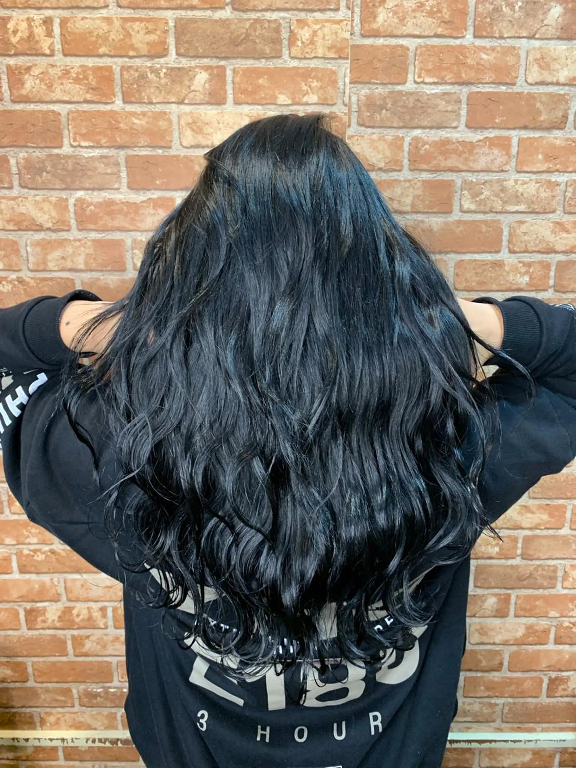 セミロング カラー ブルーカラー ブルージュ イルミナカラー ヘアカラー LOHAS 関根真由美のヘアスタイル