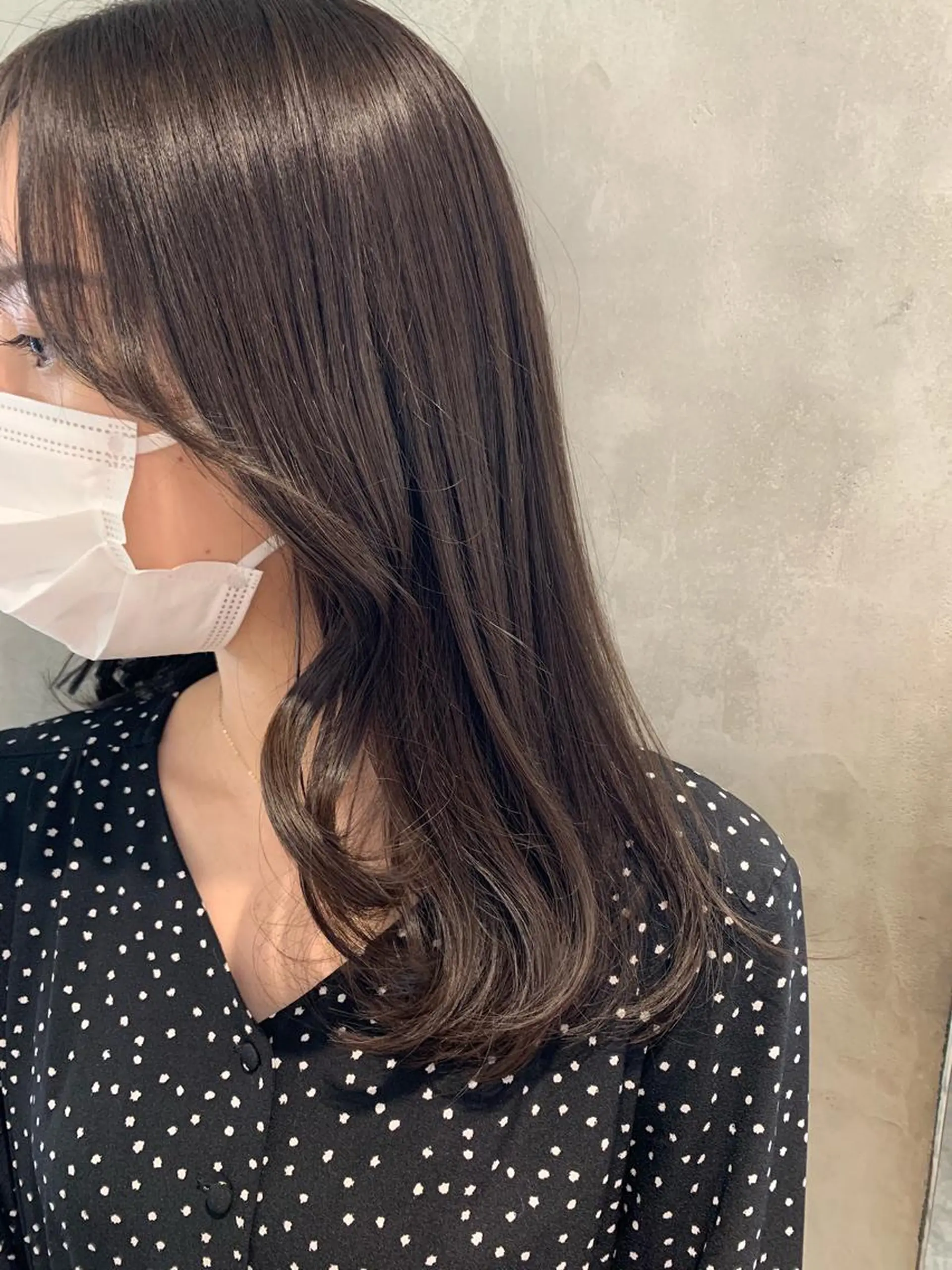 ミディアム カラー グレージュ 顔まわりレイヤー レイヤーカット カット ヘアカラー トリートメント 似合わせ特化🌷 kasumiのヘアスタイル