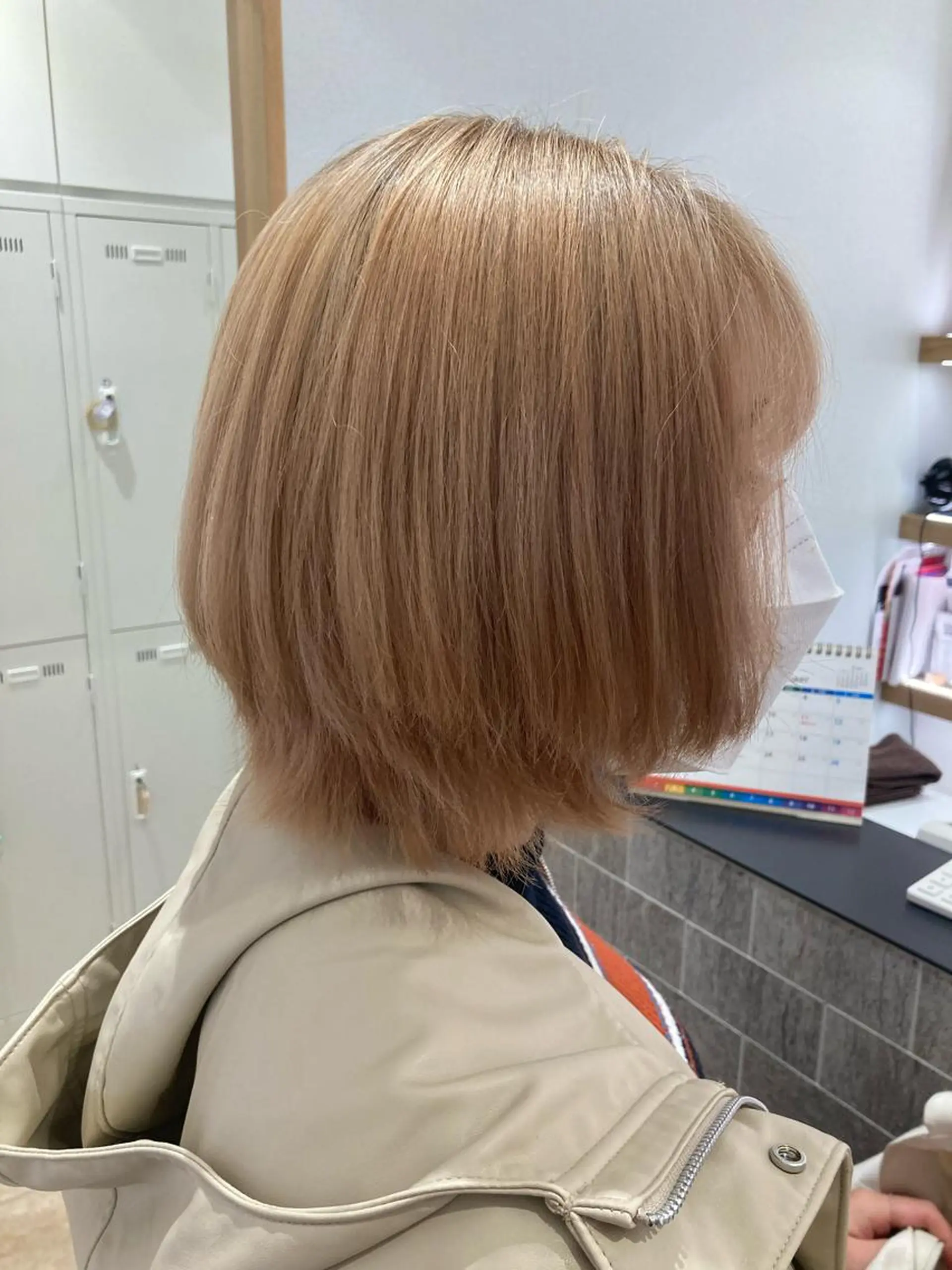 ショート カラー ブリーチ カット ヘアカラー トリートメント 野村 さなみ✨ぱっつんボブのヘアスタイル