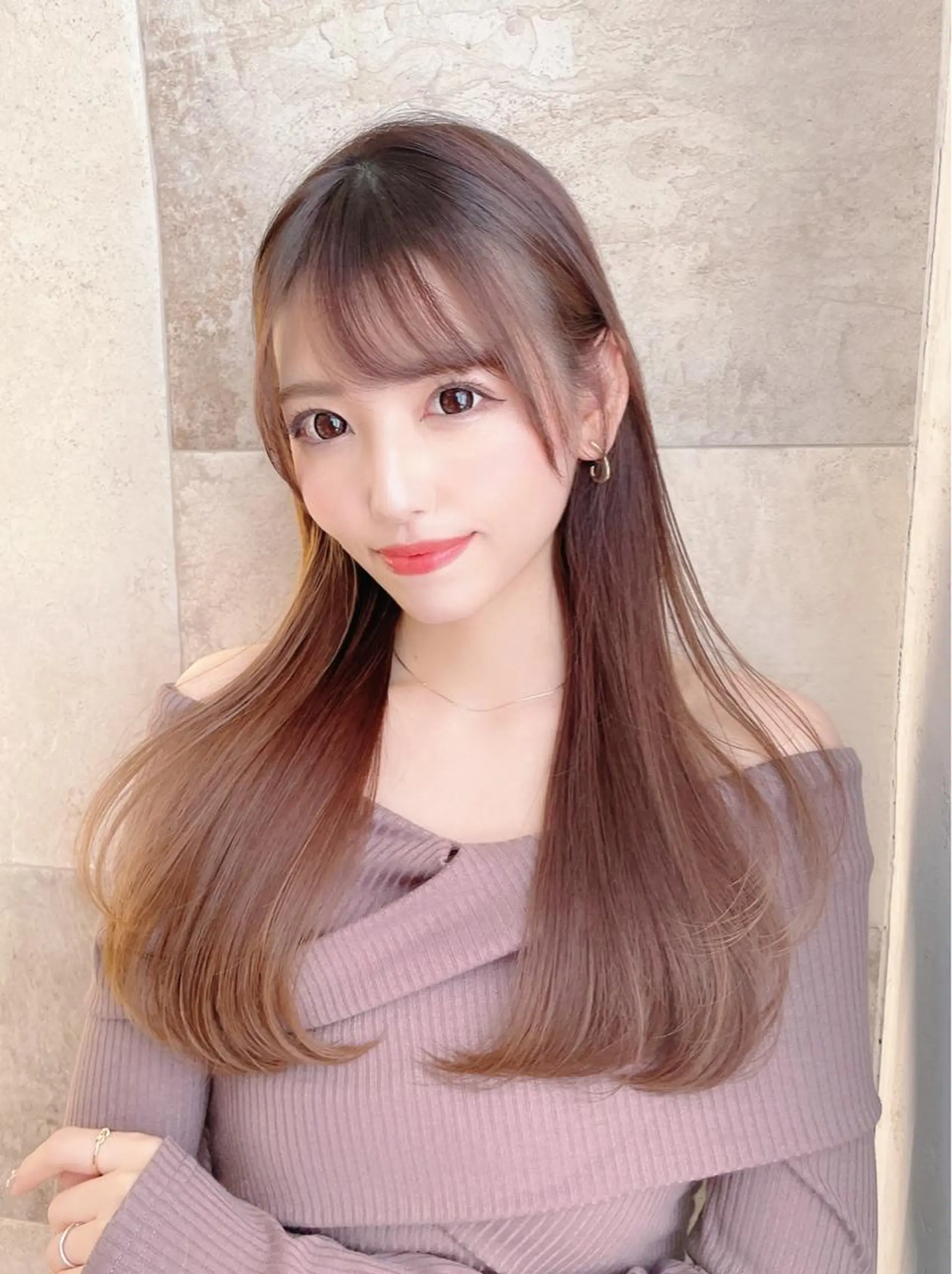 ロング カラー 酒井 里穂のヘアスタイル