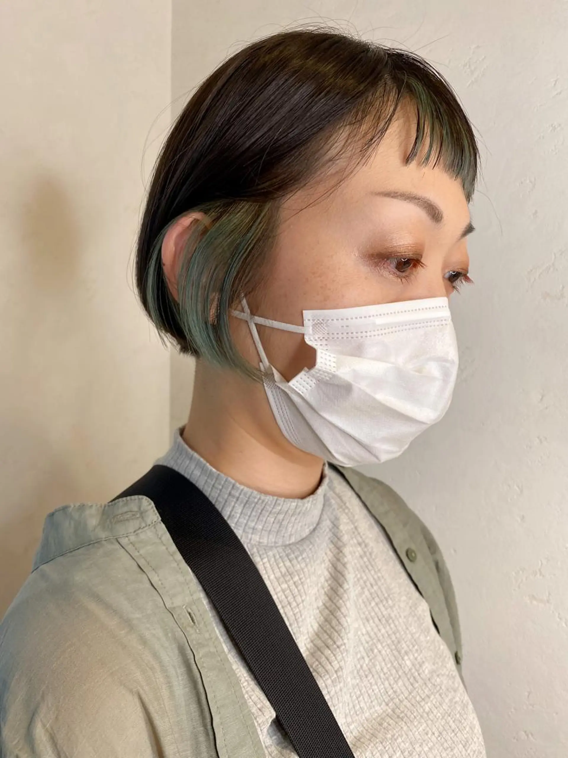 ショート カラー ミストバング フェイスフレーミング irwi/イルウィ所属・miku🎀門前仲町 ブリーチ・レイヤーのヘアスタイル