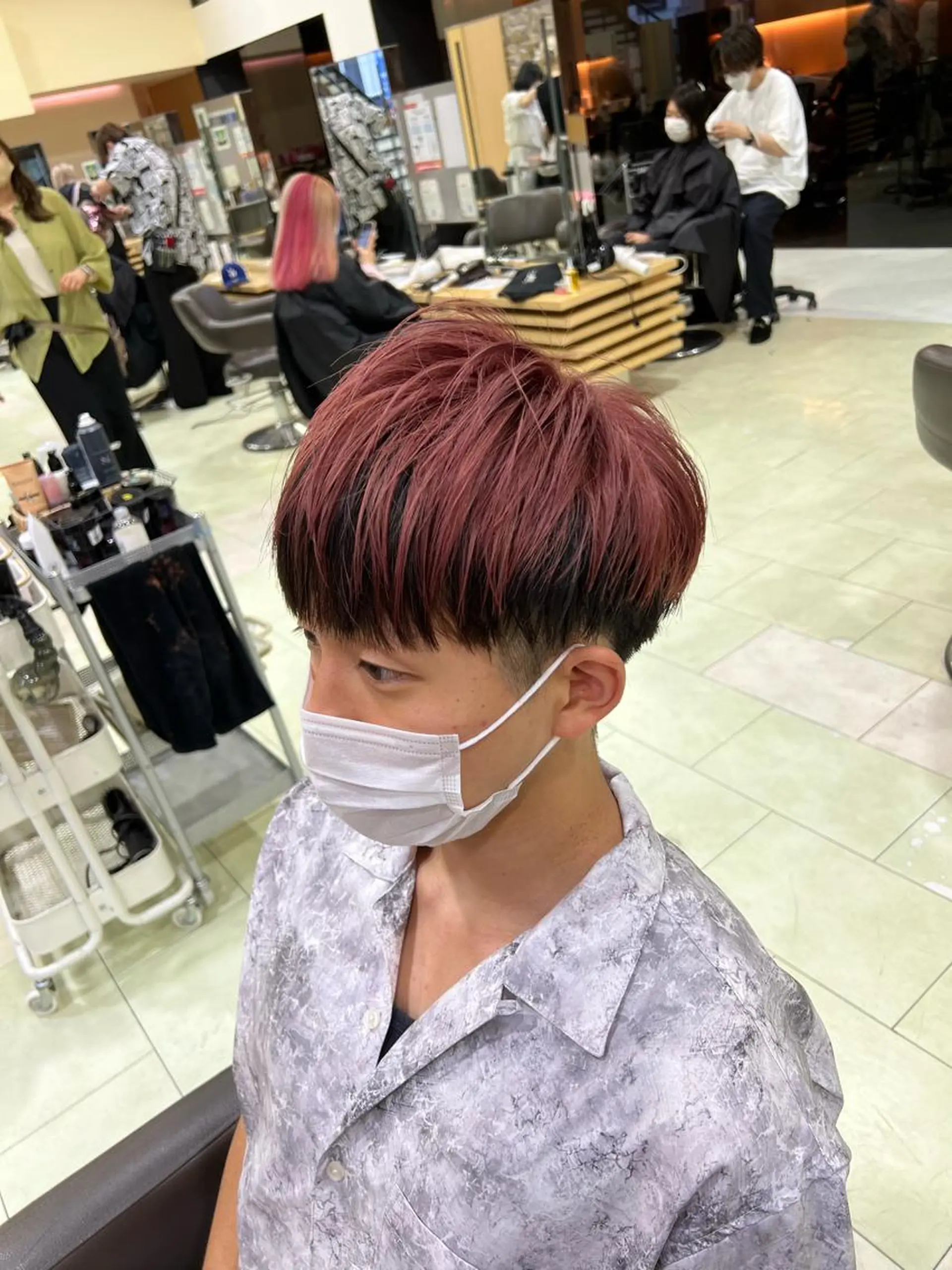 ミディアム カラー メンズ カット ヘアカラー ダウンパーマ🇰🇷 毛流れパーマ【かな】のヘアスタイル