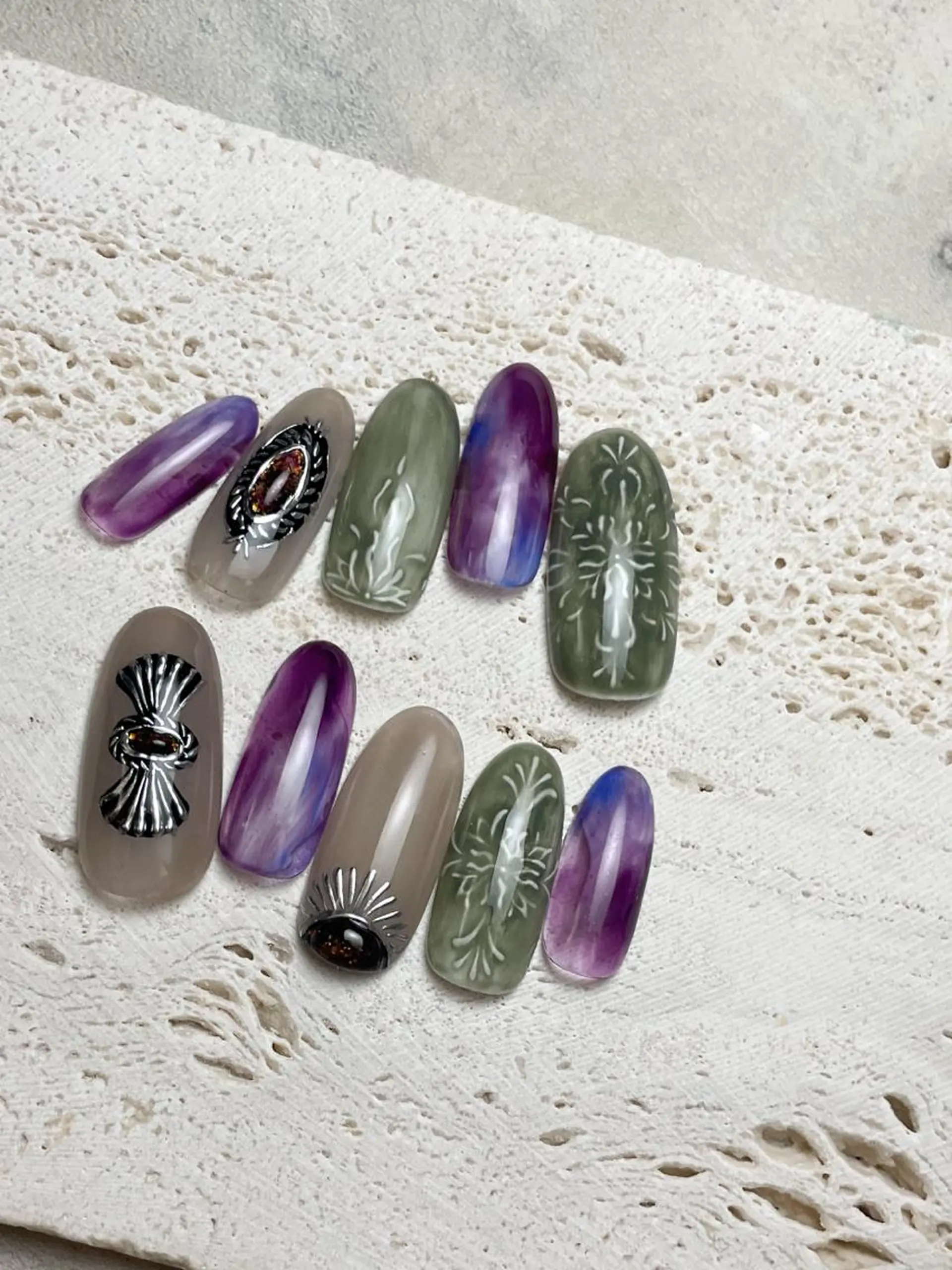 ネイル ハンドネイル atelier FIORITURA所属・FIORITURA aiのネイルデザイン