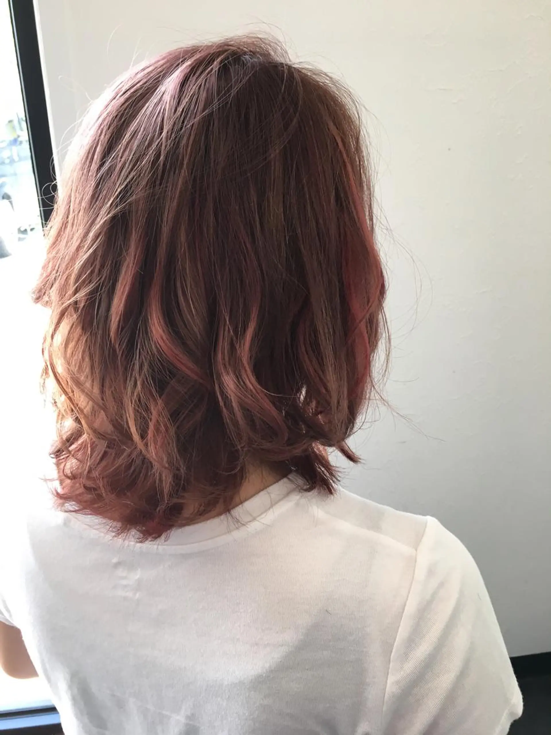 ミディアム カラー ブラウンカラー ピンクカラー ピンクブラウン シェアサロンR所属・川合 勇気のヘアスタイル