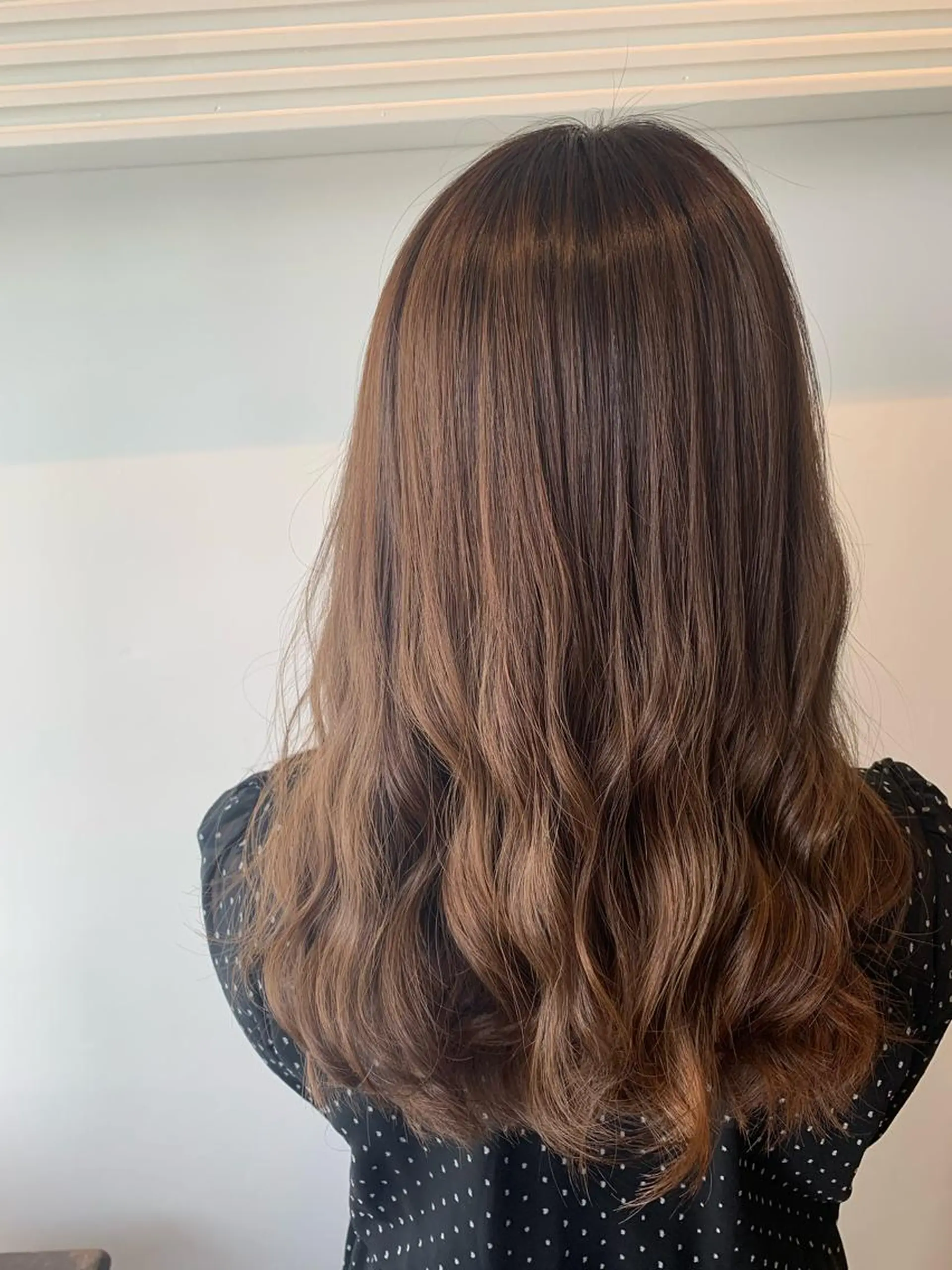 セミロング カット ヘアカラー トリートメント ヘッドスパ ヘアセット 山口 竣也のヘアスタイル