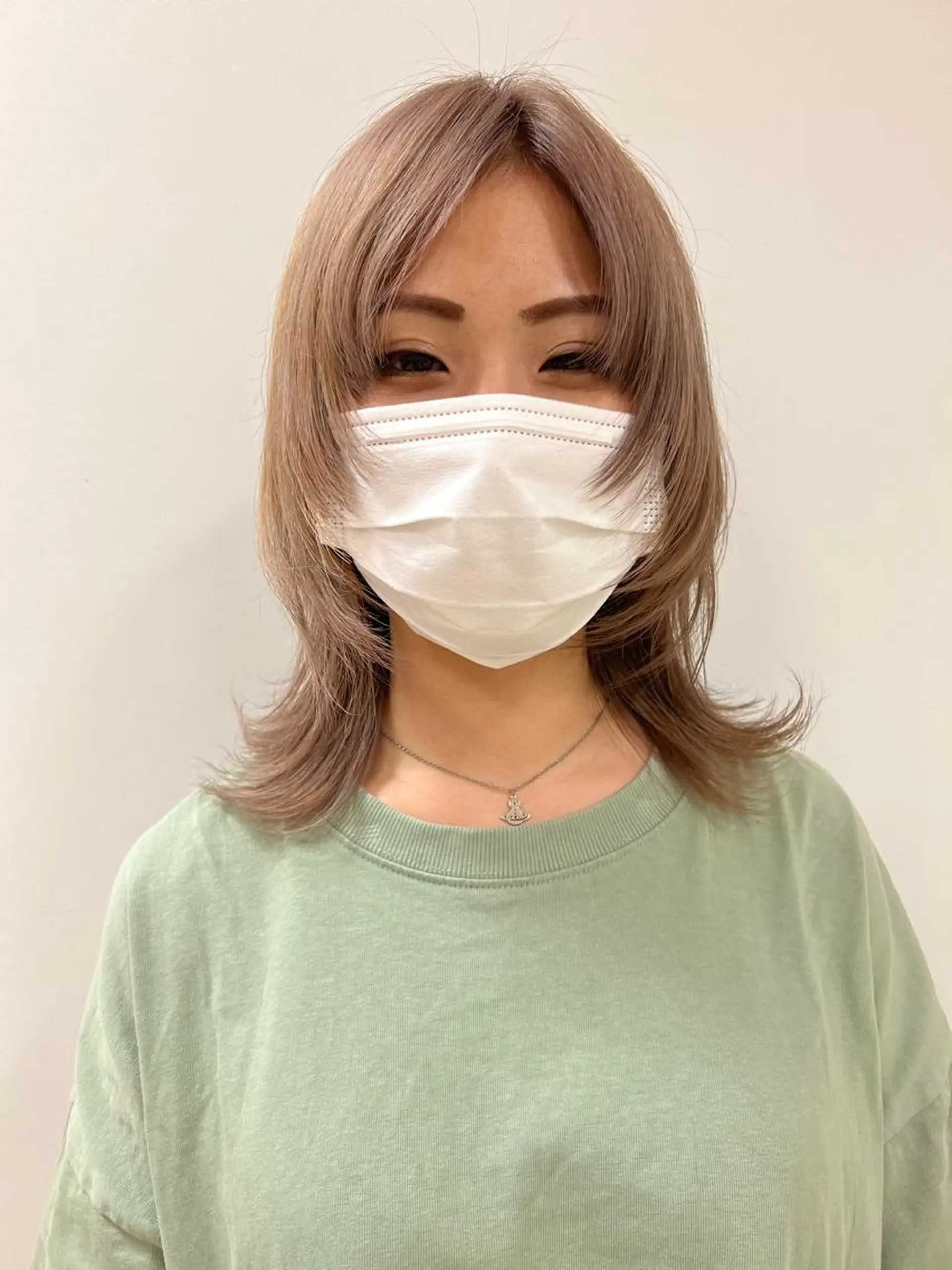 ミディアム カラー ヘアカラー トリートメント ヘアセット ハイトーン/ウルフ /レイヤー/坂野幸伸のヘアスタイル