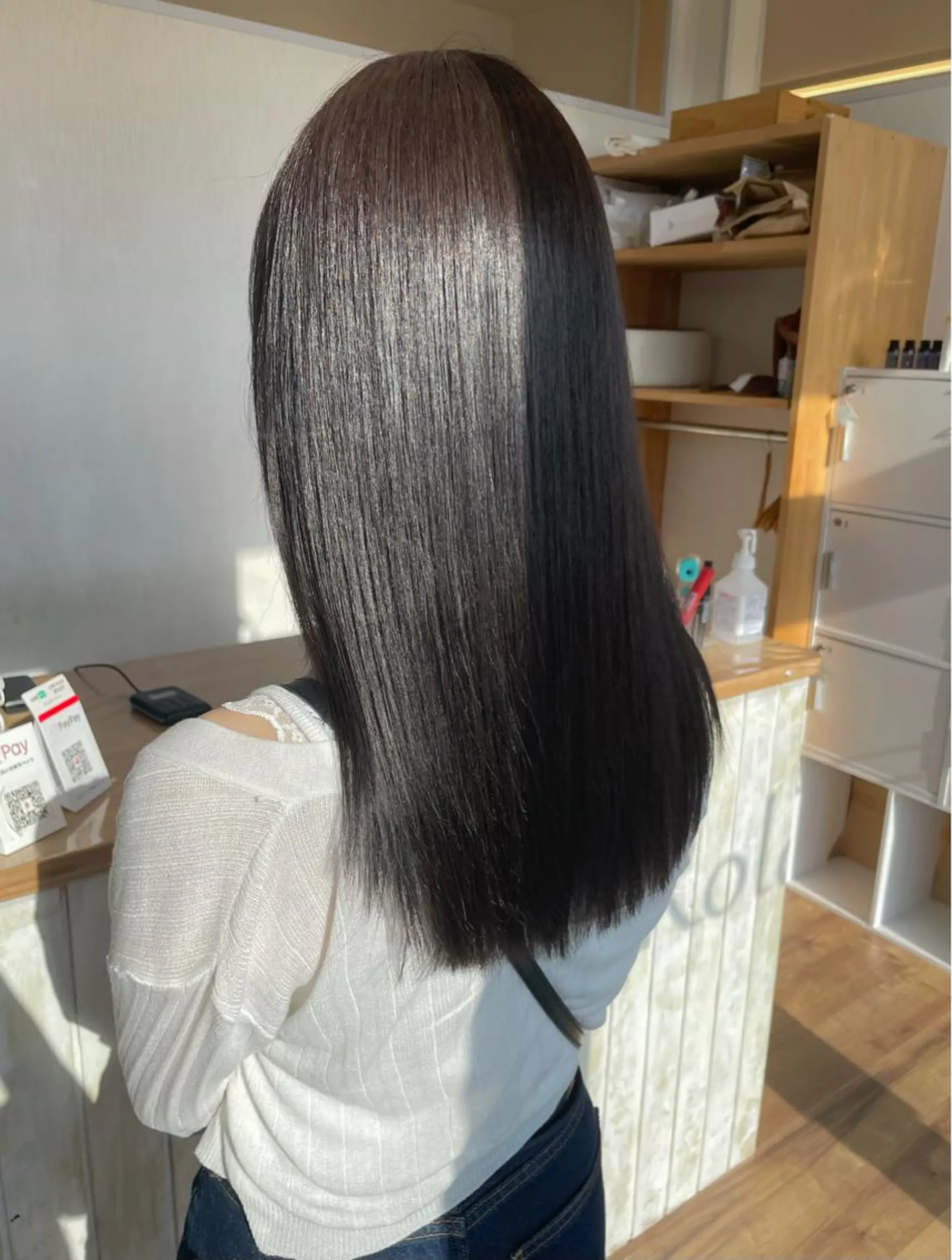 セミロング カラー ヘアアレンジ 縮毛矯正 トリートメント 小倉 愛里のヘアスタイル