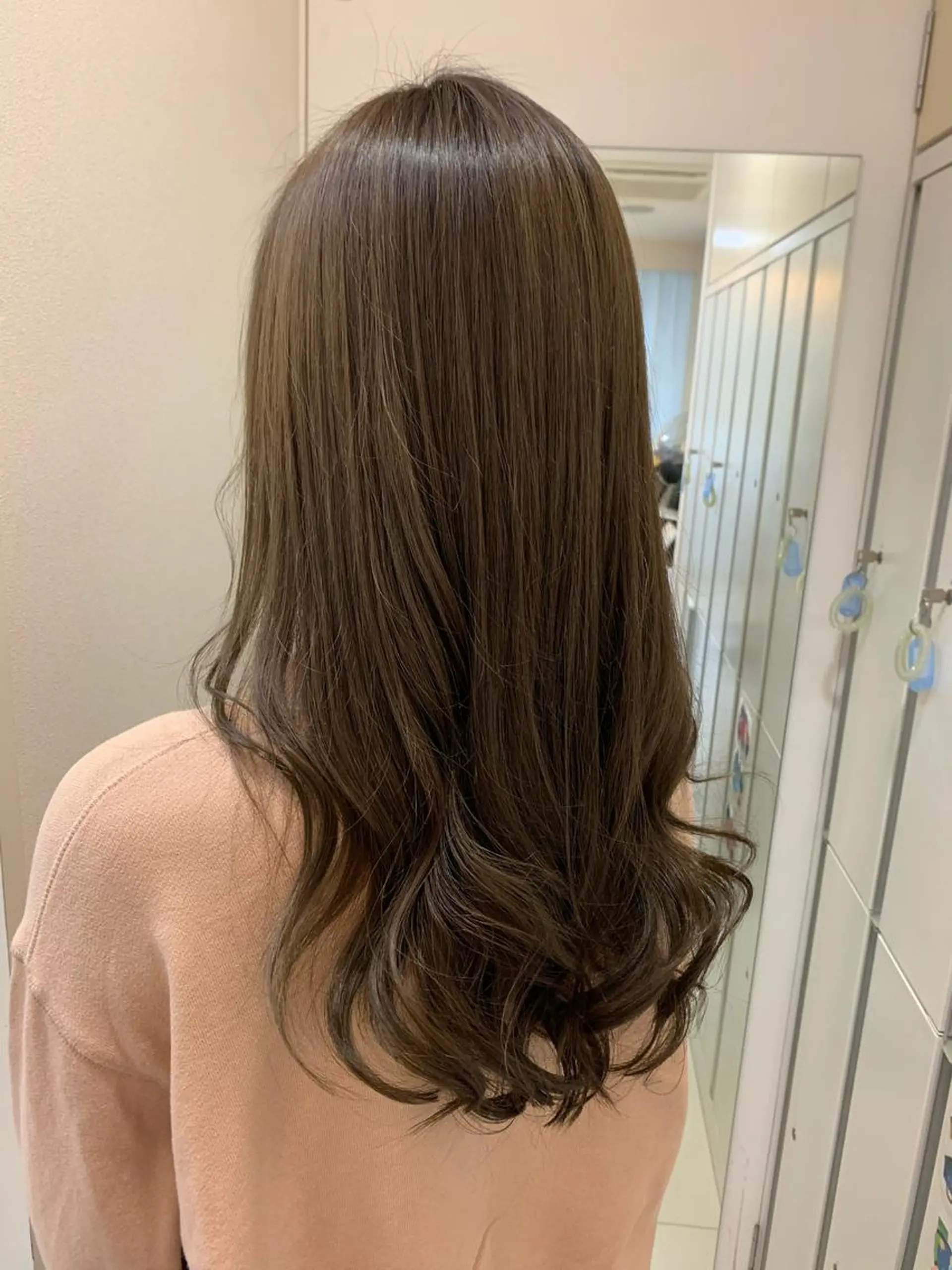 ロング ヘアケア・頭皮ケア デザインカラー/中田のヘアスタイル