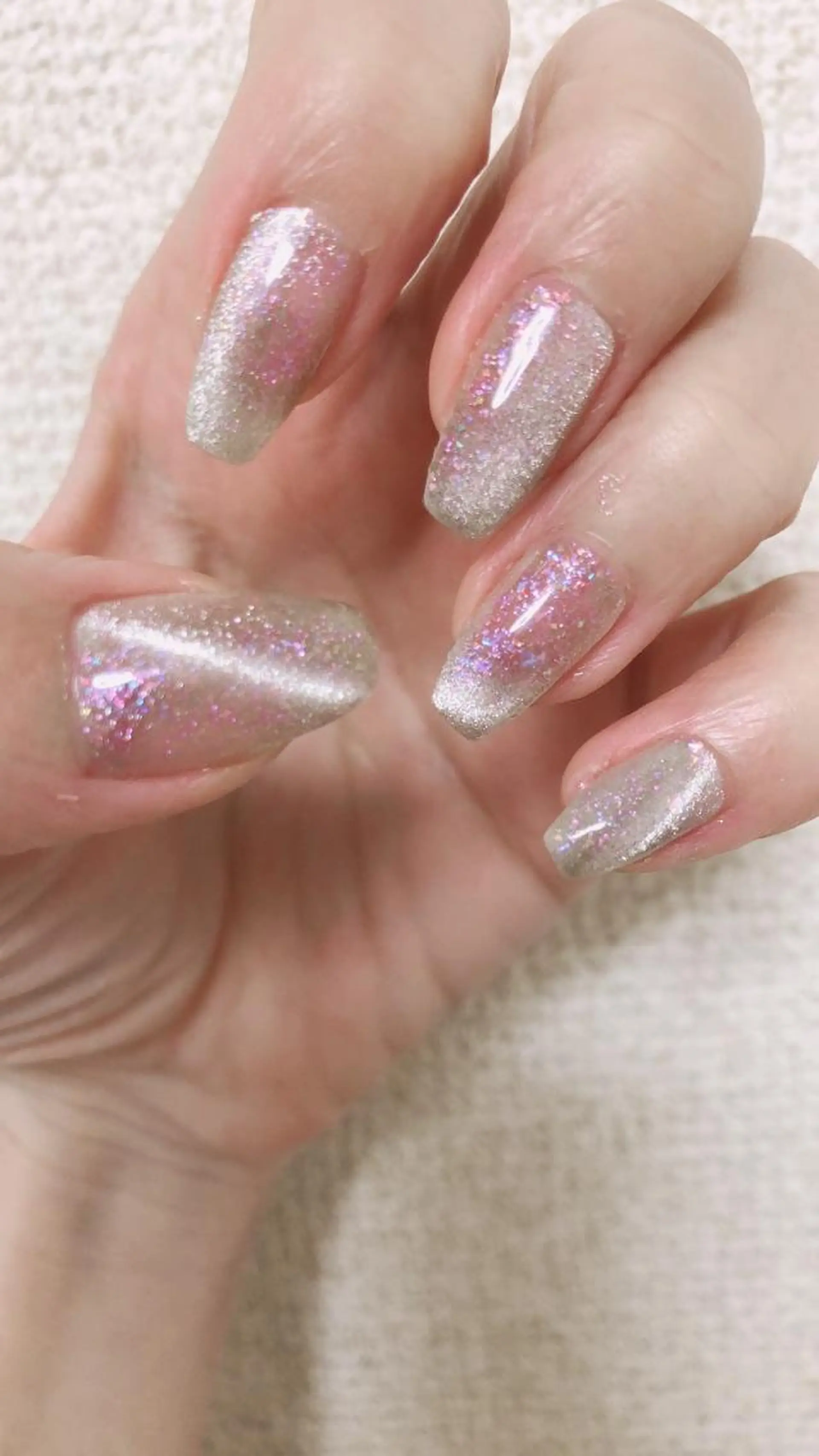 ネイル ハンドネイル emi ...の眉毛・アイブロウイメージ