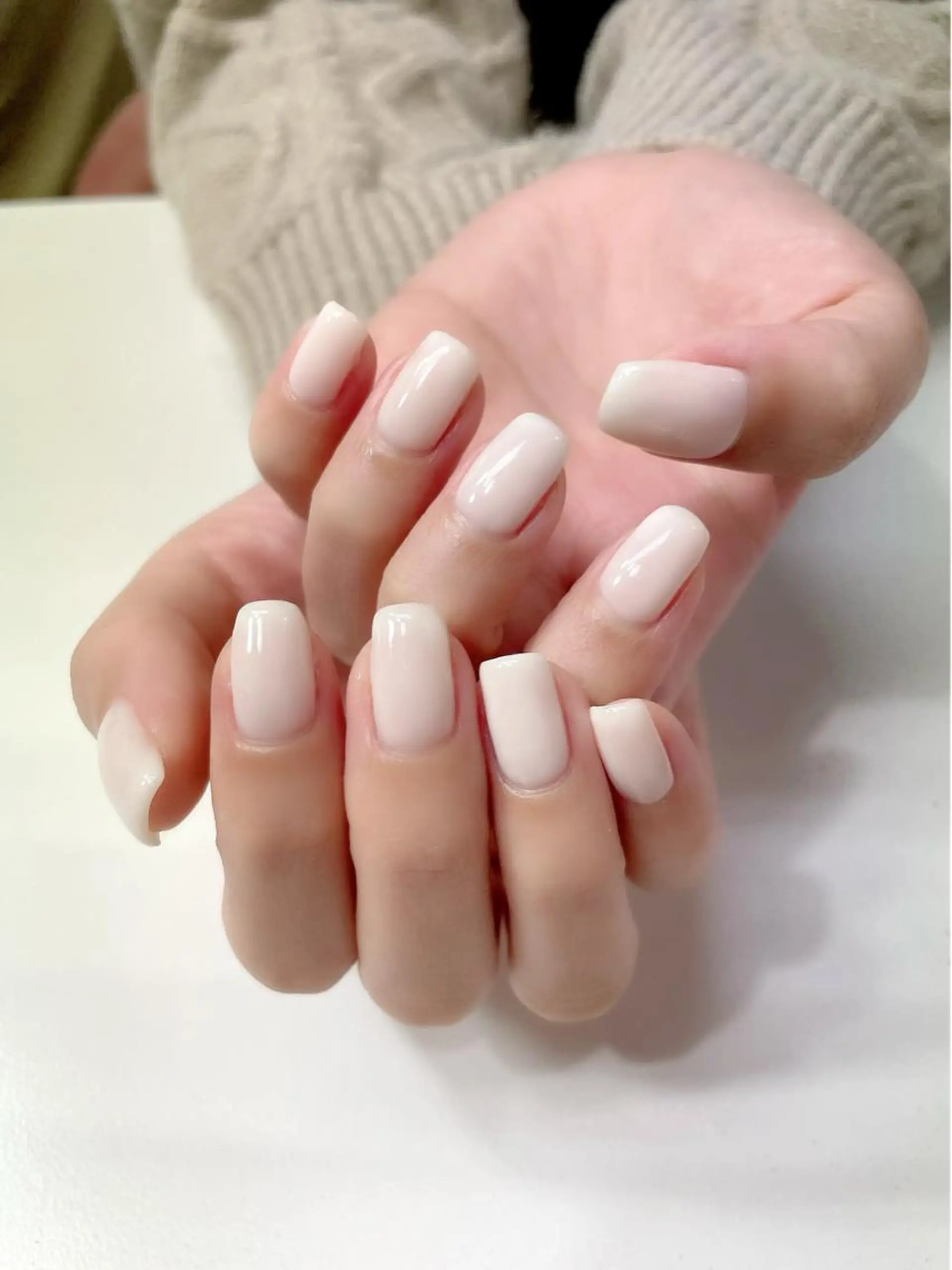 ネイル ワンカラーネイル ホワイト ハンドネイル eclat BEAUTY NAIL SALON所属・eclat 🍓Yoshidaのネイルデザイン