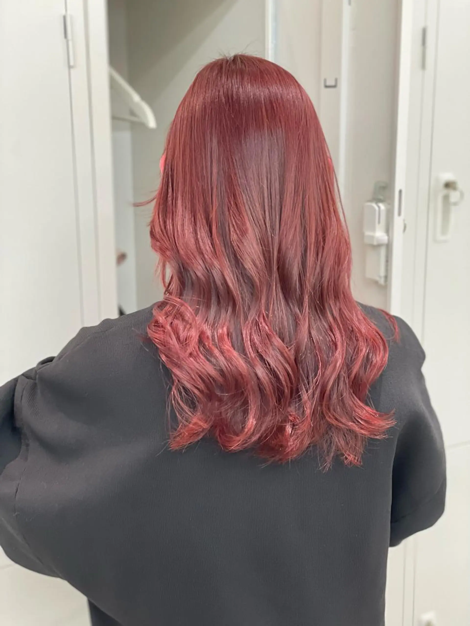 セミロング カラー ショーヤ/ブリーチ /バレイヤージュのヘアスタイル