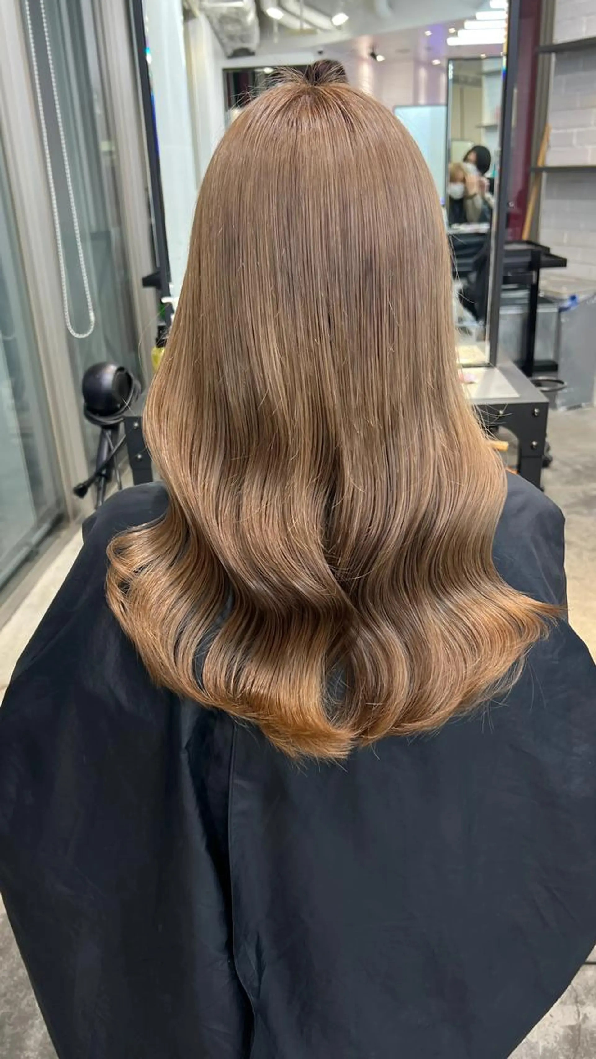 セミロング カラー ヘアアレンジ ベージュカラー ミルクティーベージュ レイヤーカット指名 No.1💖マユカのヘアスタイル