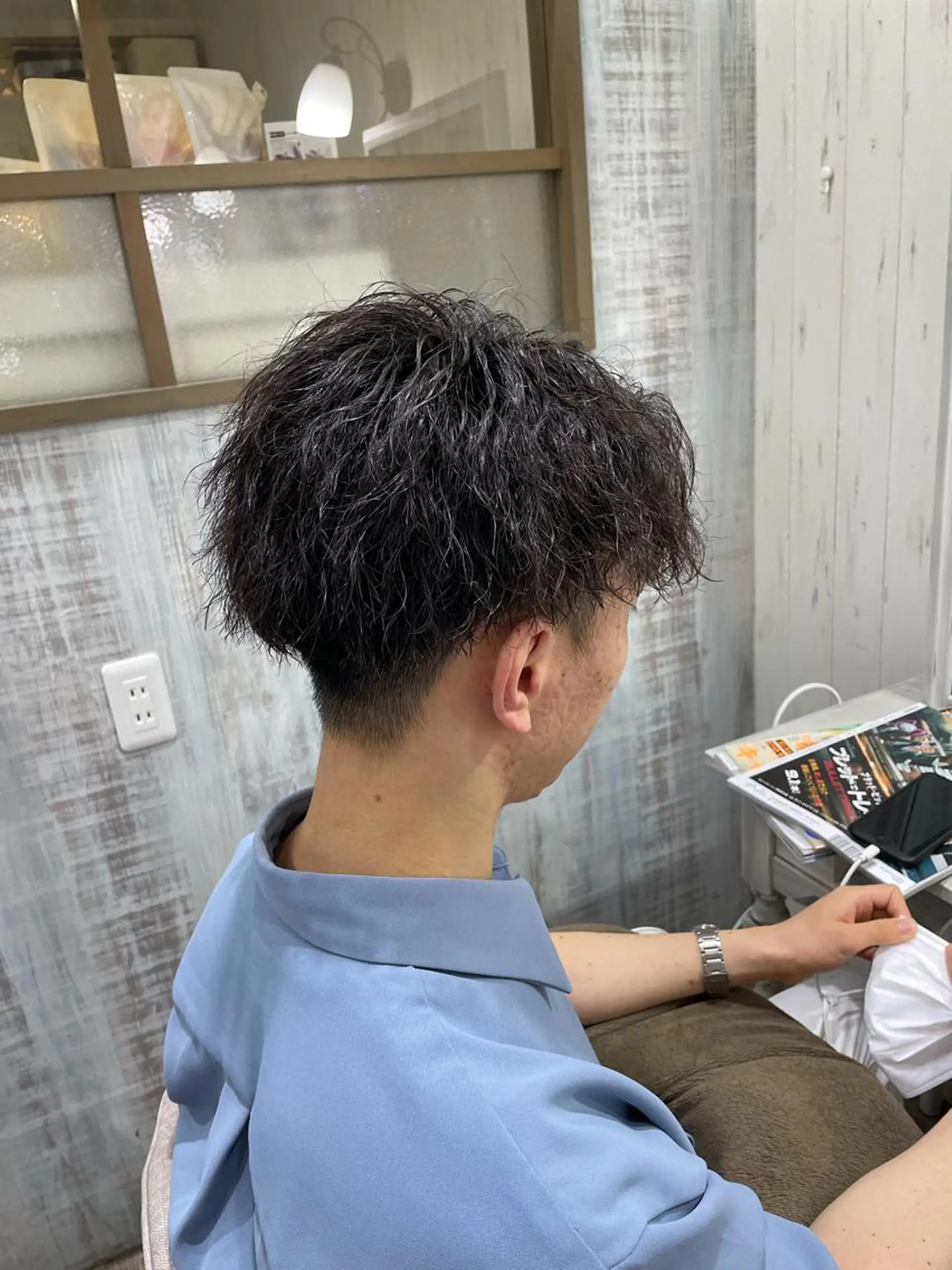 ショート パーマ メンズ ヘアカラー パーマ イシジマ タカナリのヘアスタイル