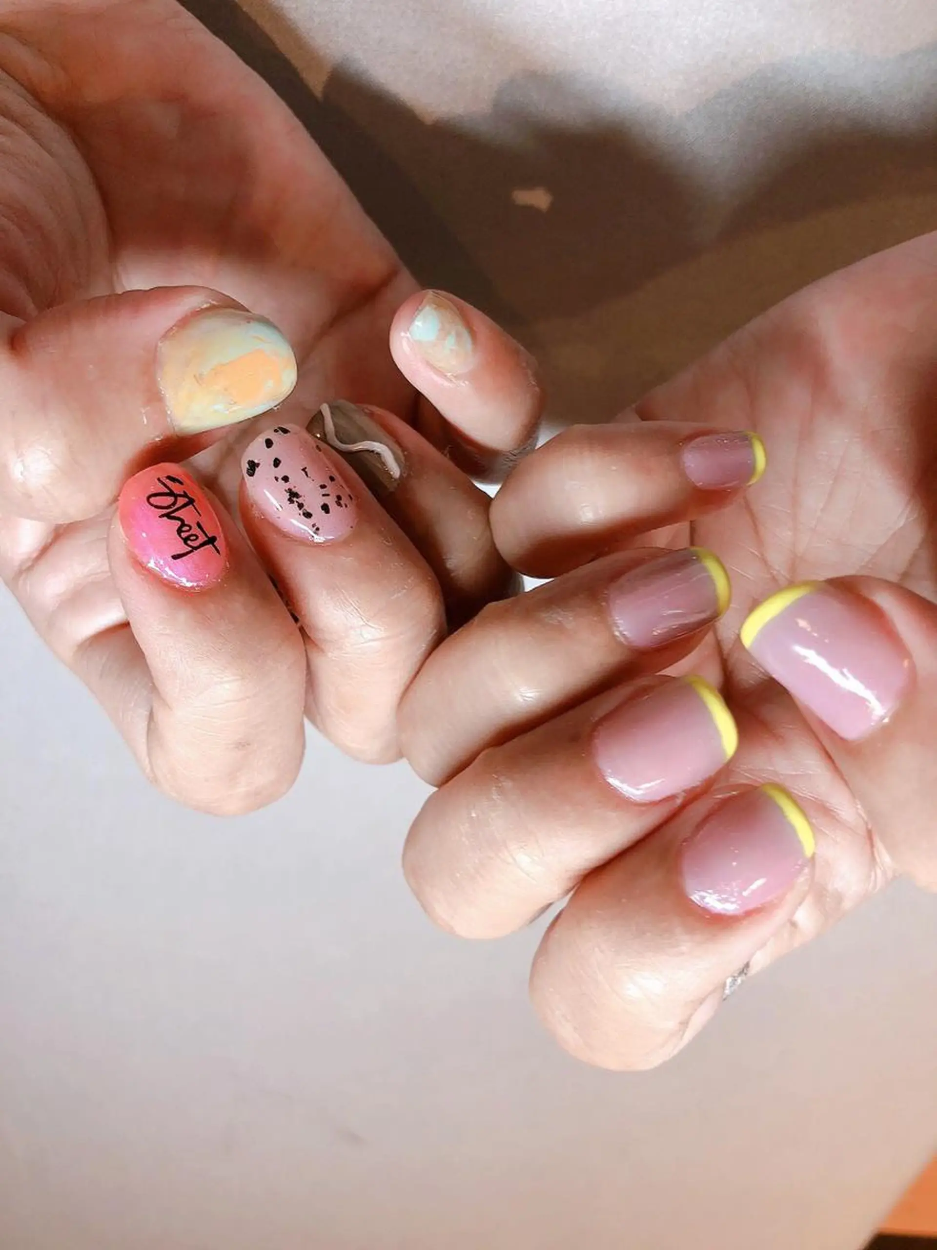 ネイル iiloo aromaworksのネイルデザイン