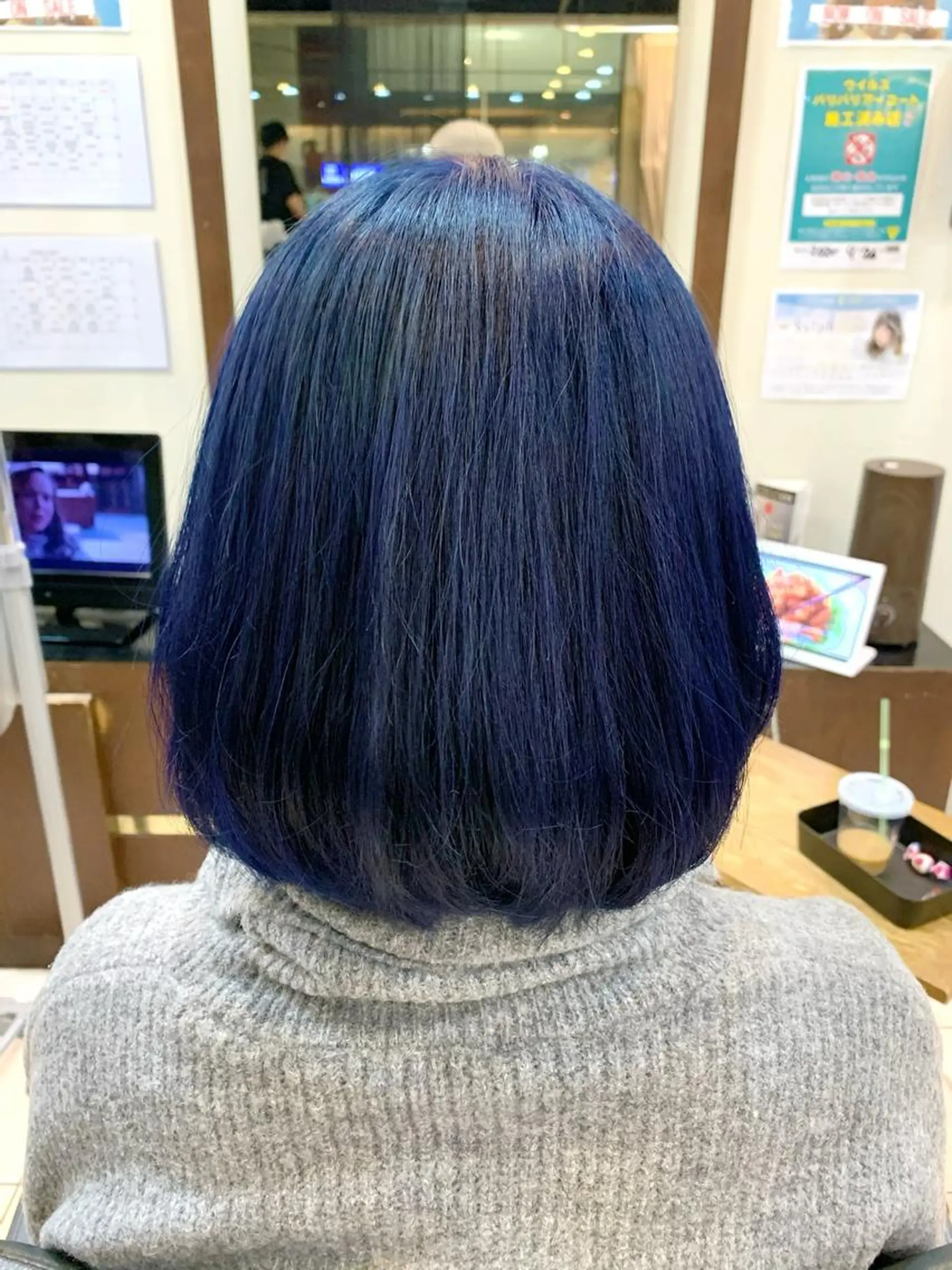 ミディアム カラー ネイビーカラー トリートメント Zina天王寺 CHIAKIのヘアスタイル