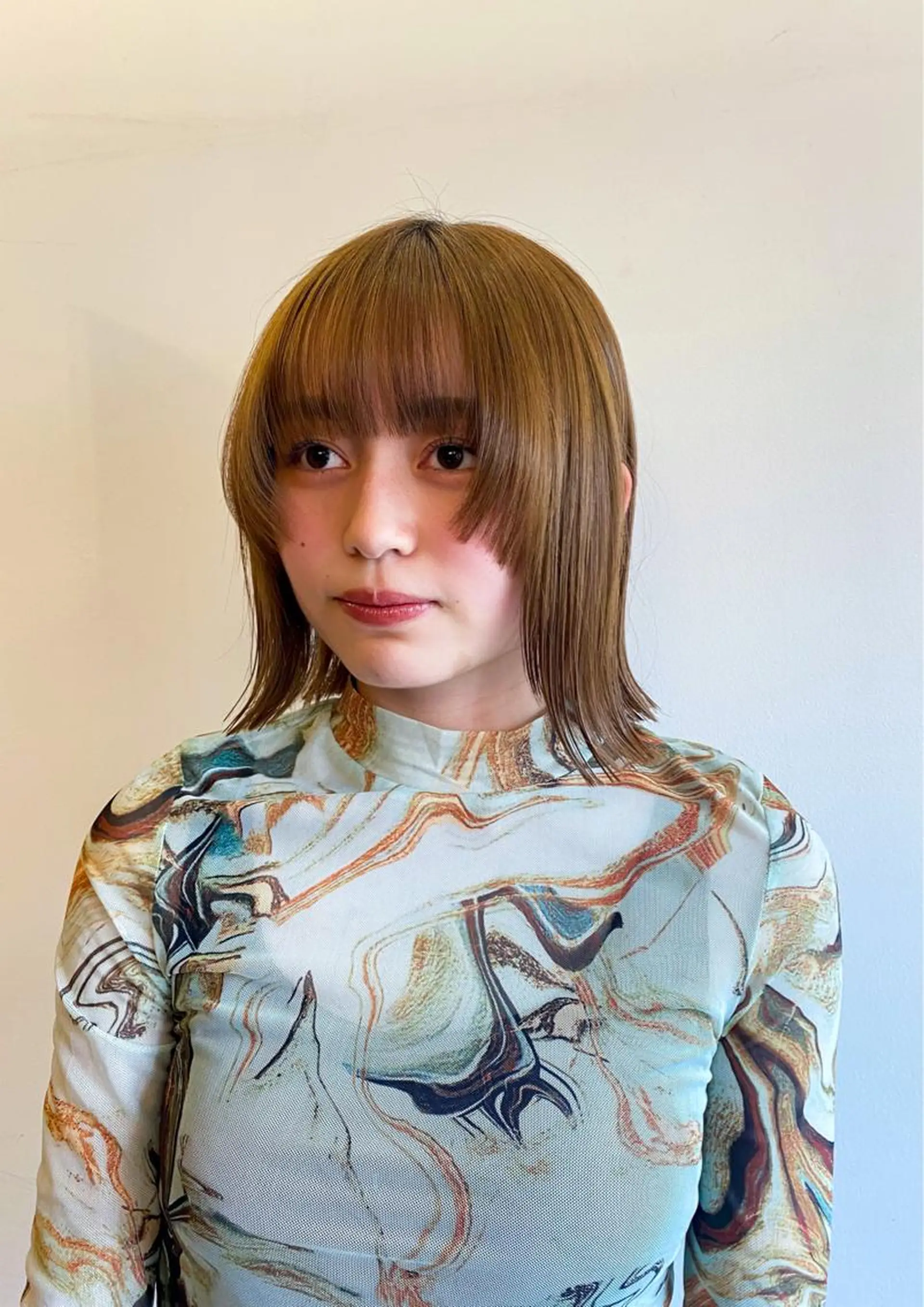 ミディアム カット トリートメント パーマ、髪質改善 菊地美月のヘアスタイル