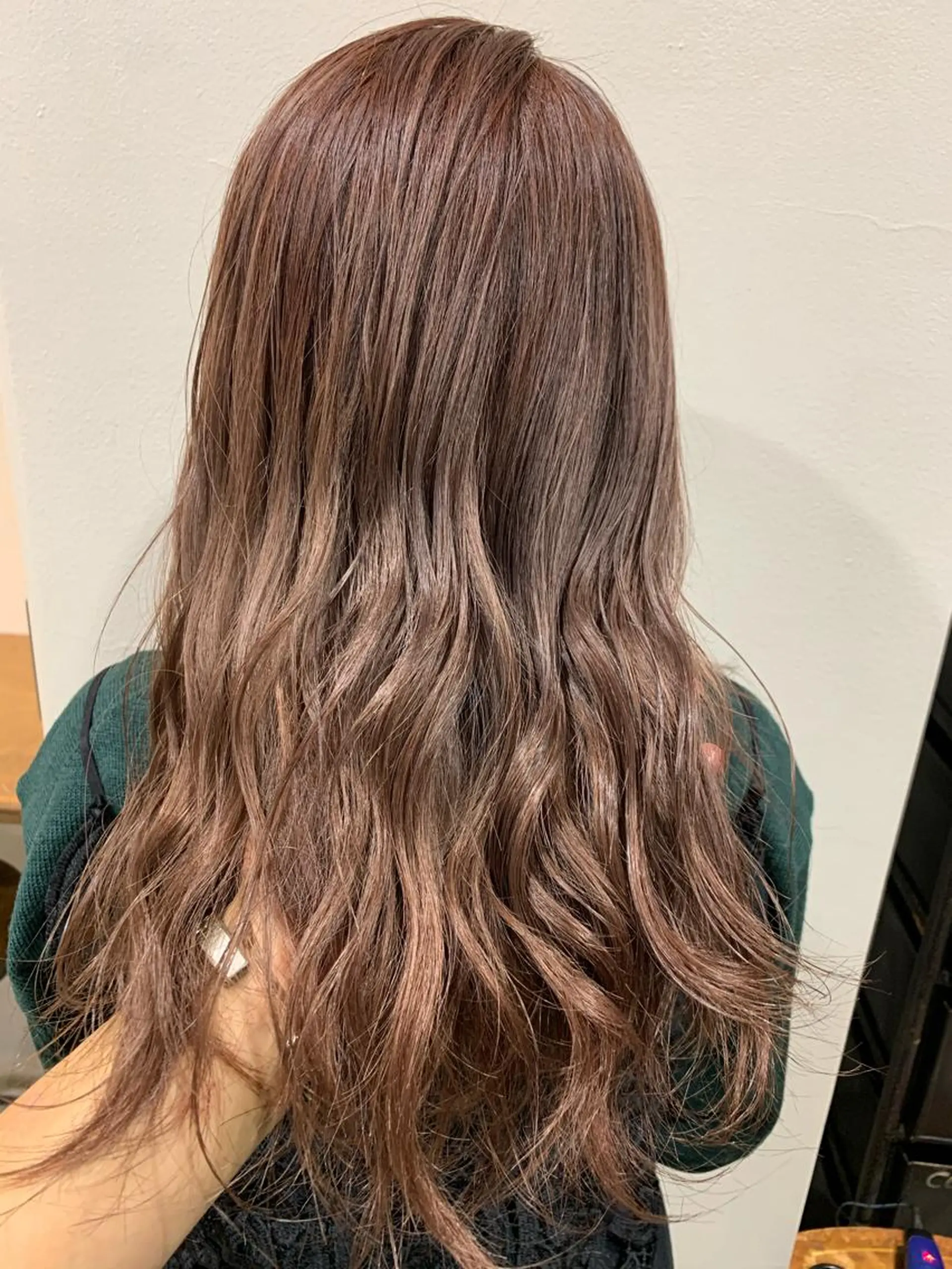 セミロング ヘアカラー トリートメント ヘッドスパ ヘアセット 山口 竣也のヘアスタイル