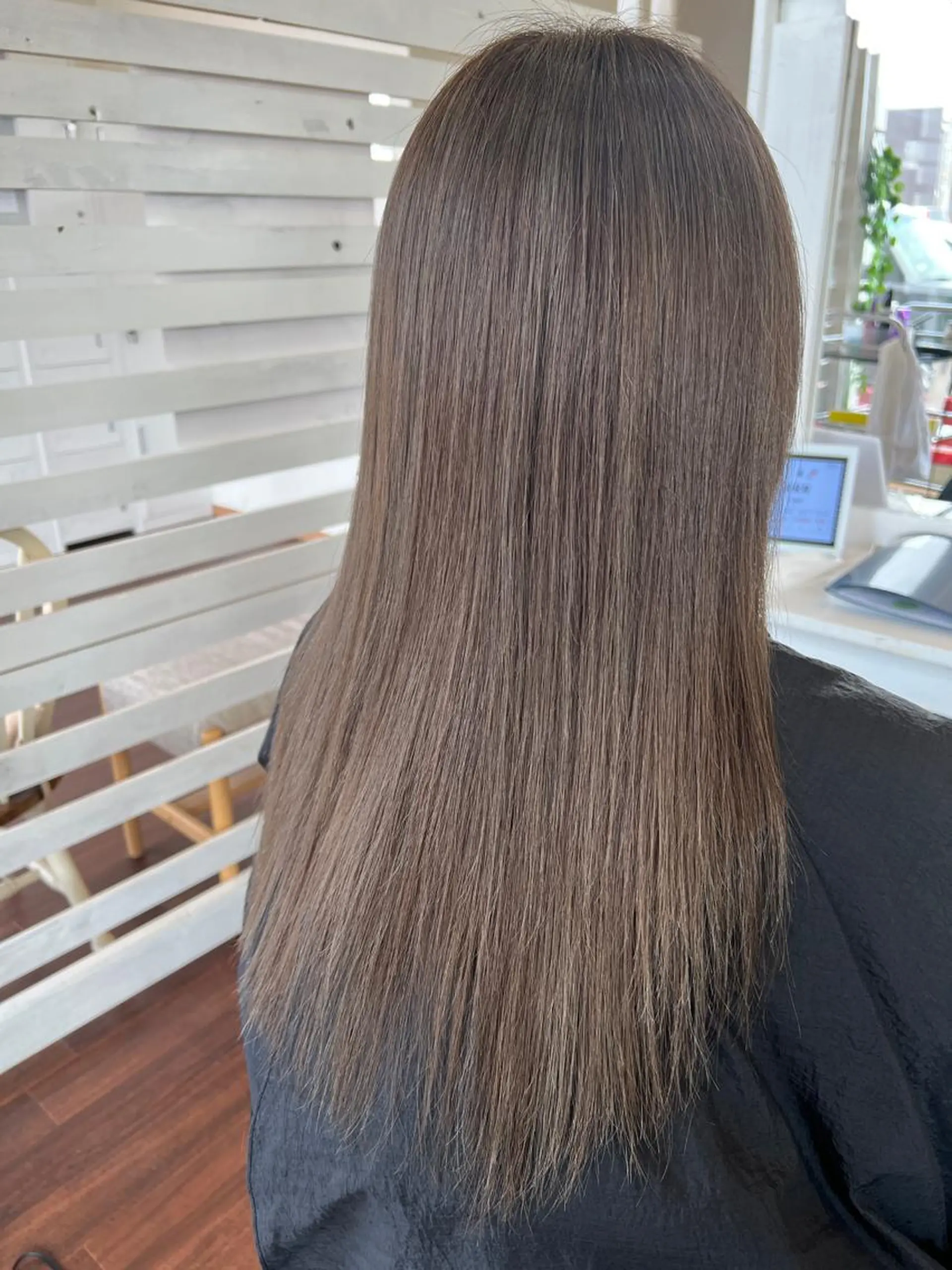 ロング カラー ALO art hair所属・  AYARIのヘアスタイル
