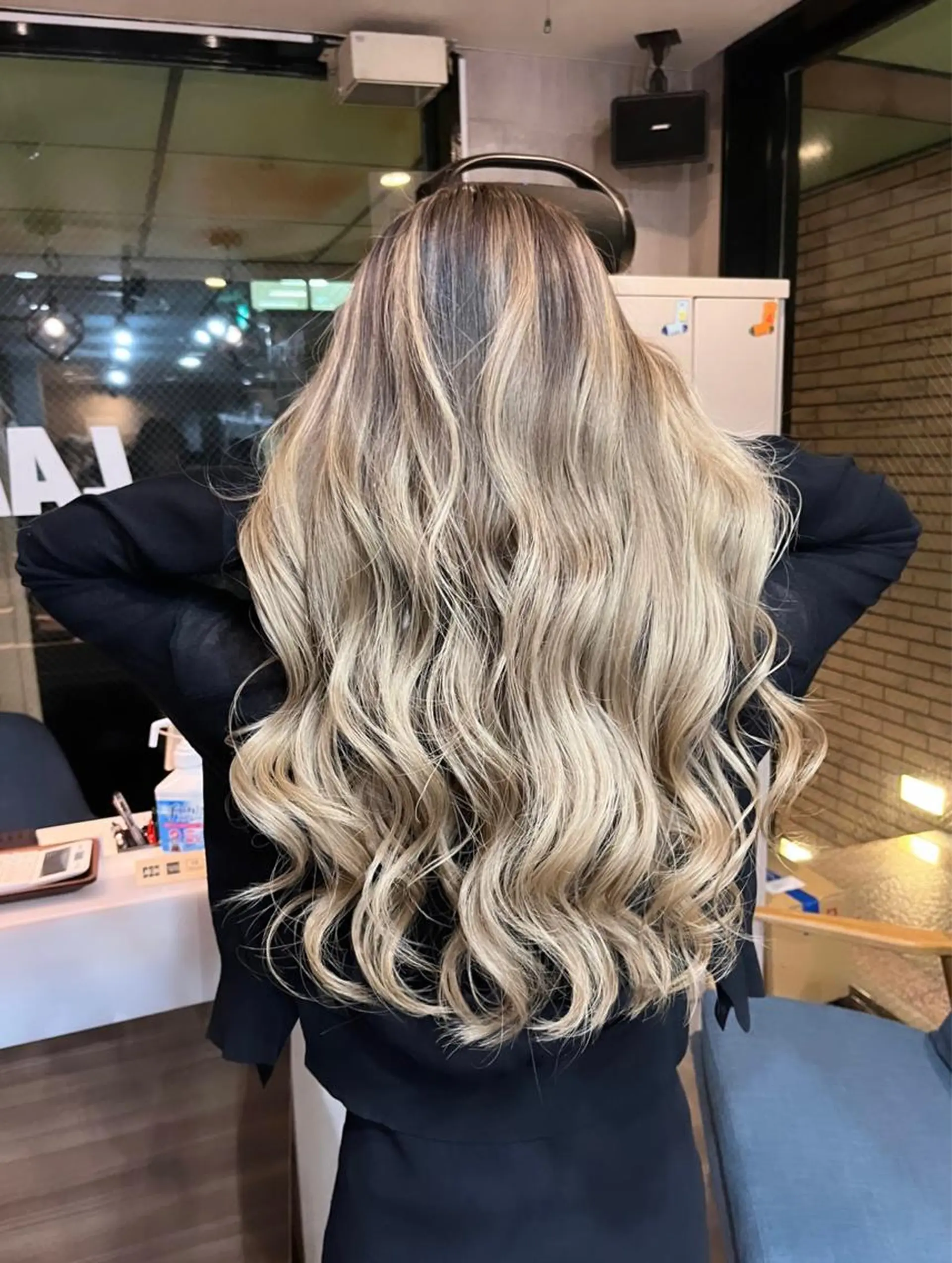 ロング カラー バレイヤージュ レイヤーカット LAFF きよののヘアスタイル