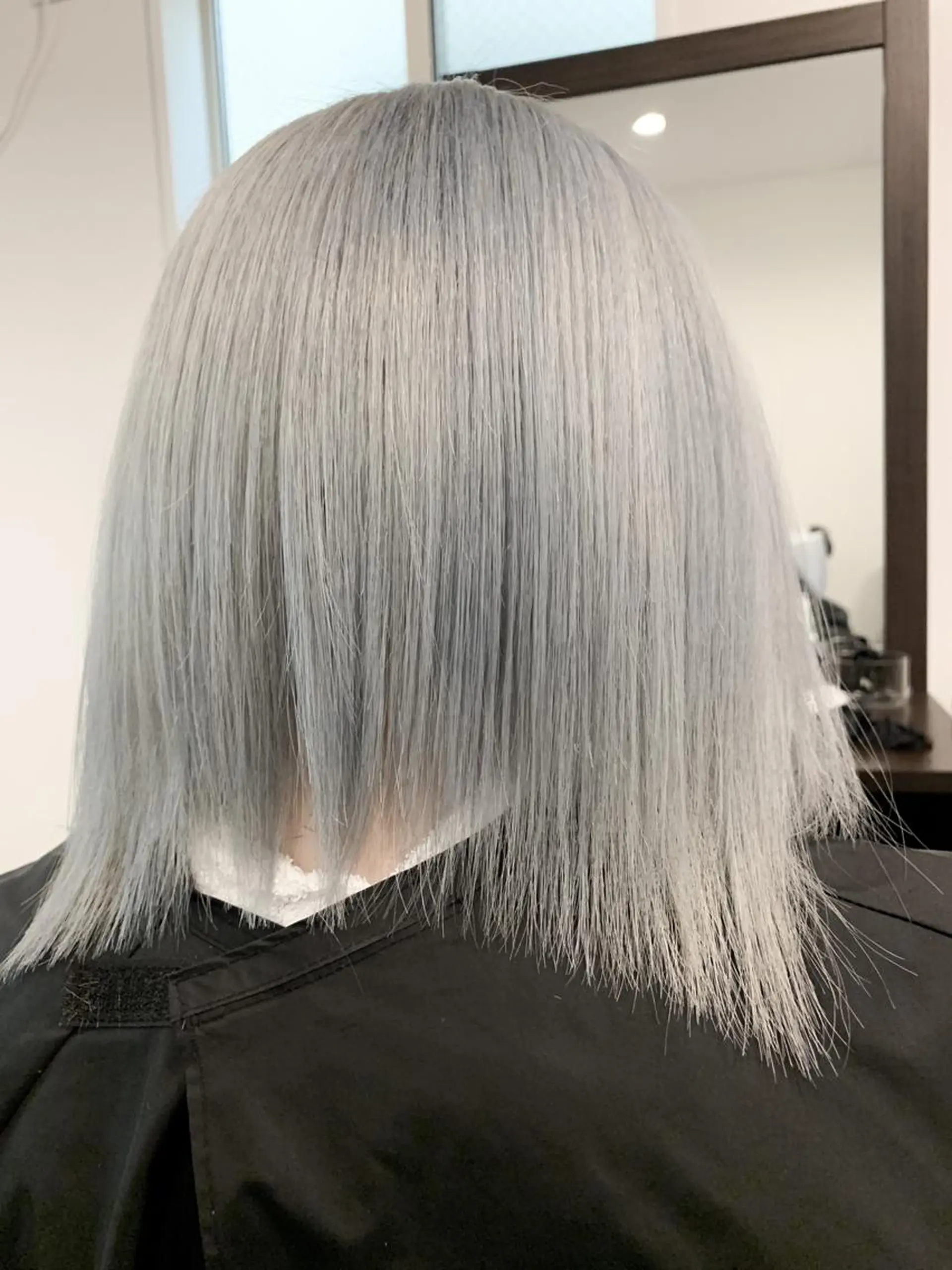 セミロング カット ヘアカラー トリートメント 🍀ケアブリーチ カラー🍀坂井のヘアスタイル
