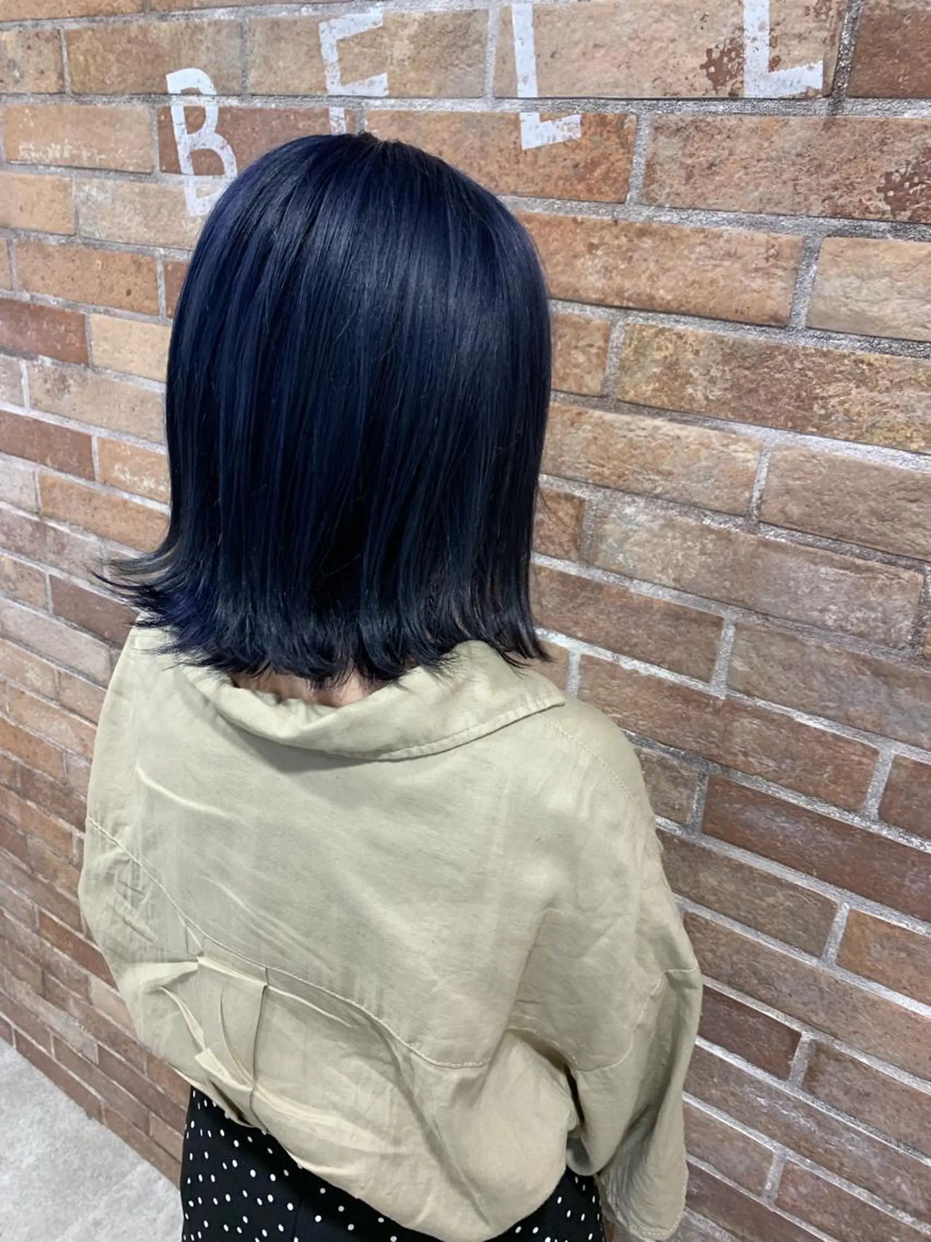 ミディアム カラー ネイビーカラー t.a.g所属・韓国レイヤー×艶髪 ハイトーンRyukiのヘアスタイル