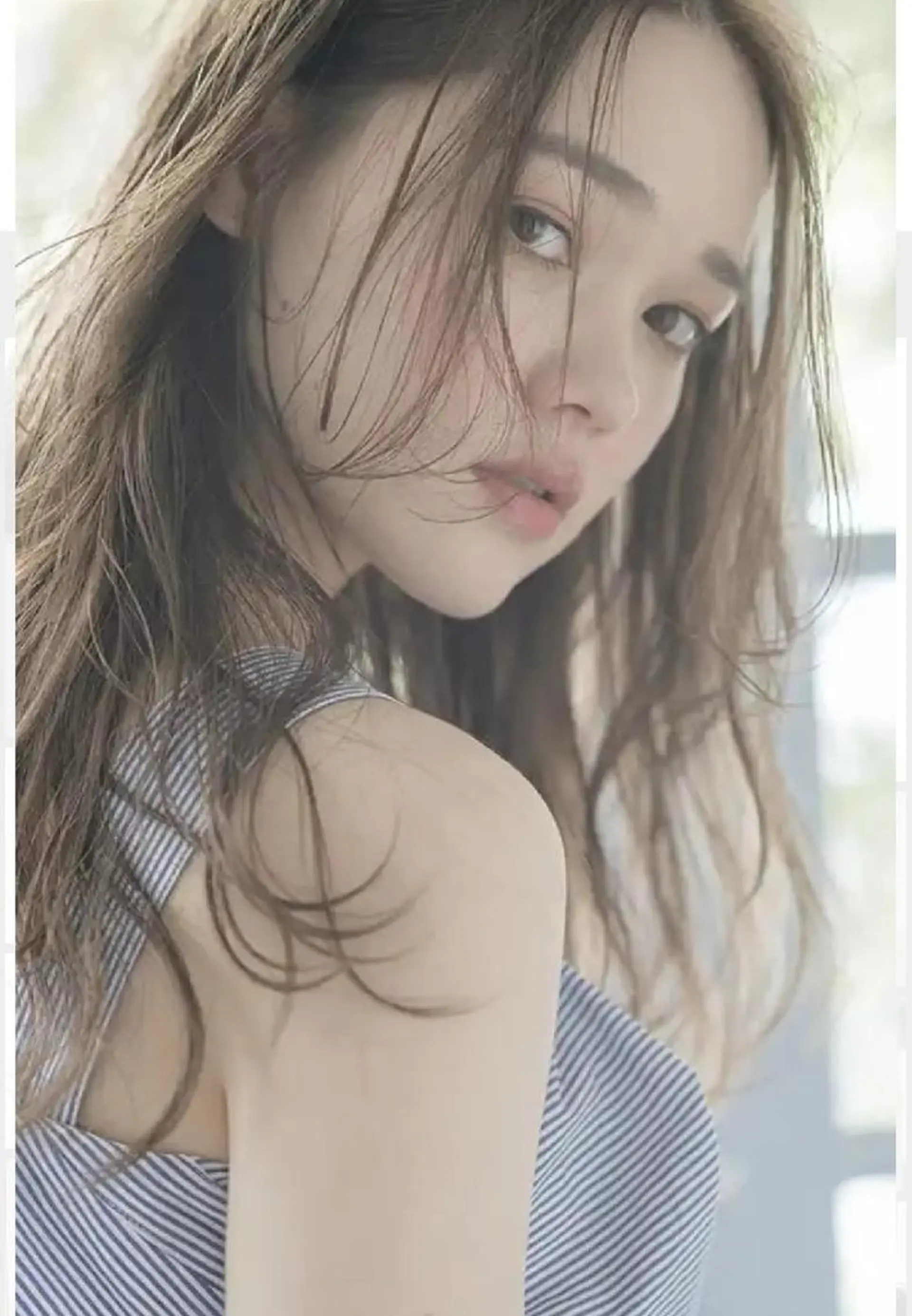 ミディアム カラー パーマ u hair所属・こばやし ももこのヘアスタイル