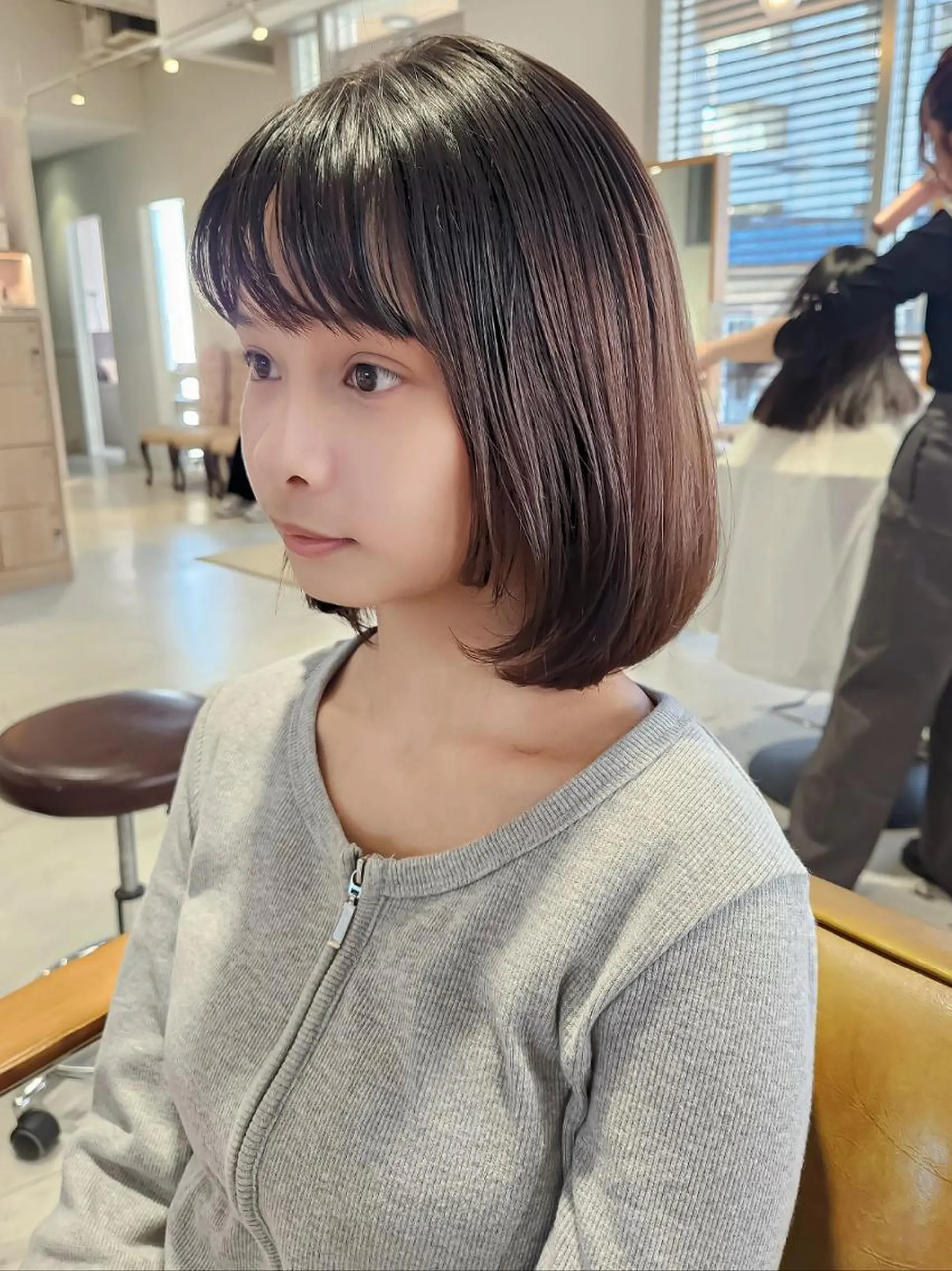 ミディアム SUZUKI AIRIのヘアスタイル