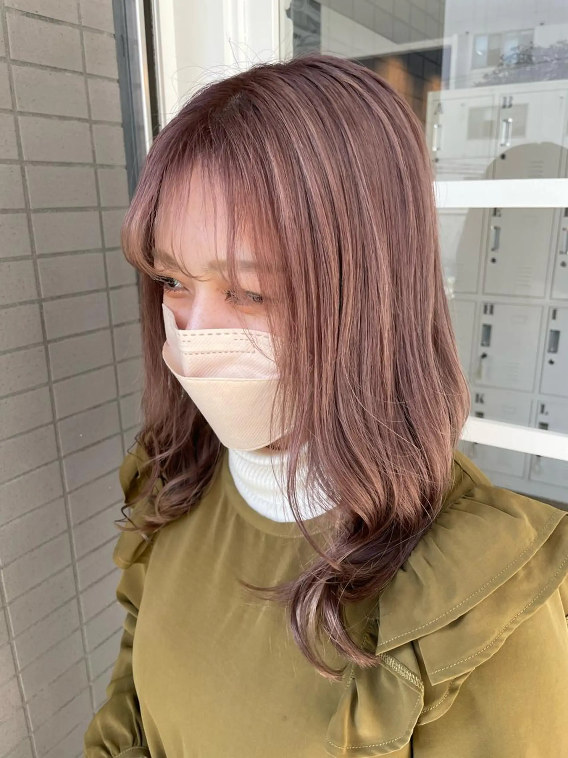 セミロング カラー ヘアアレンジ ベージュカラー ブリーチ ラベンダーカラー ラベンダーベージュ ヘアカラー トリートメント KAYLEE Juriのヘアスタイル