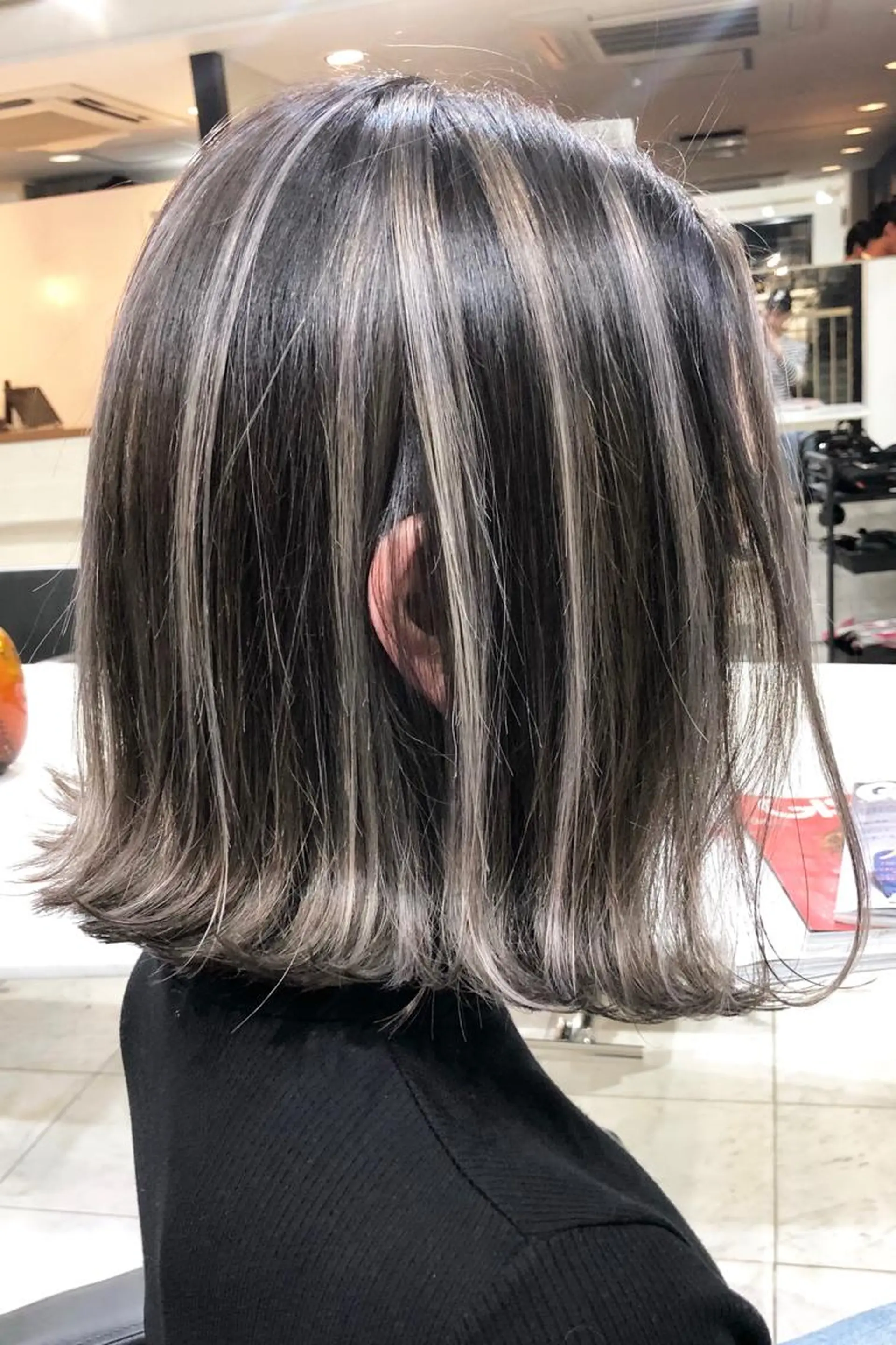 カラー ハイライトカラー レイヤーカット BLend 渋谷のヘアスタイル