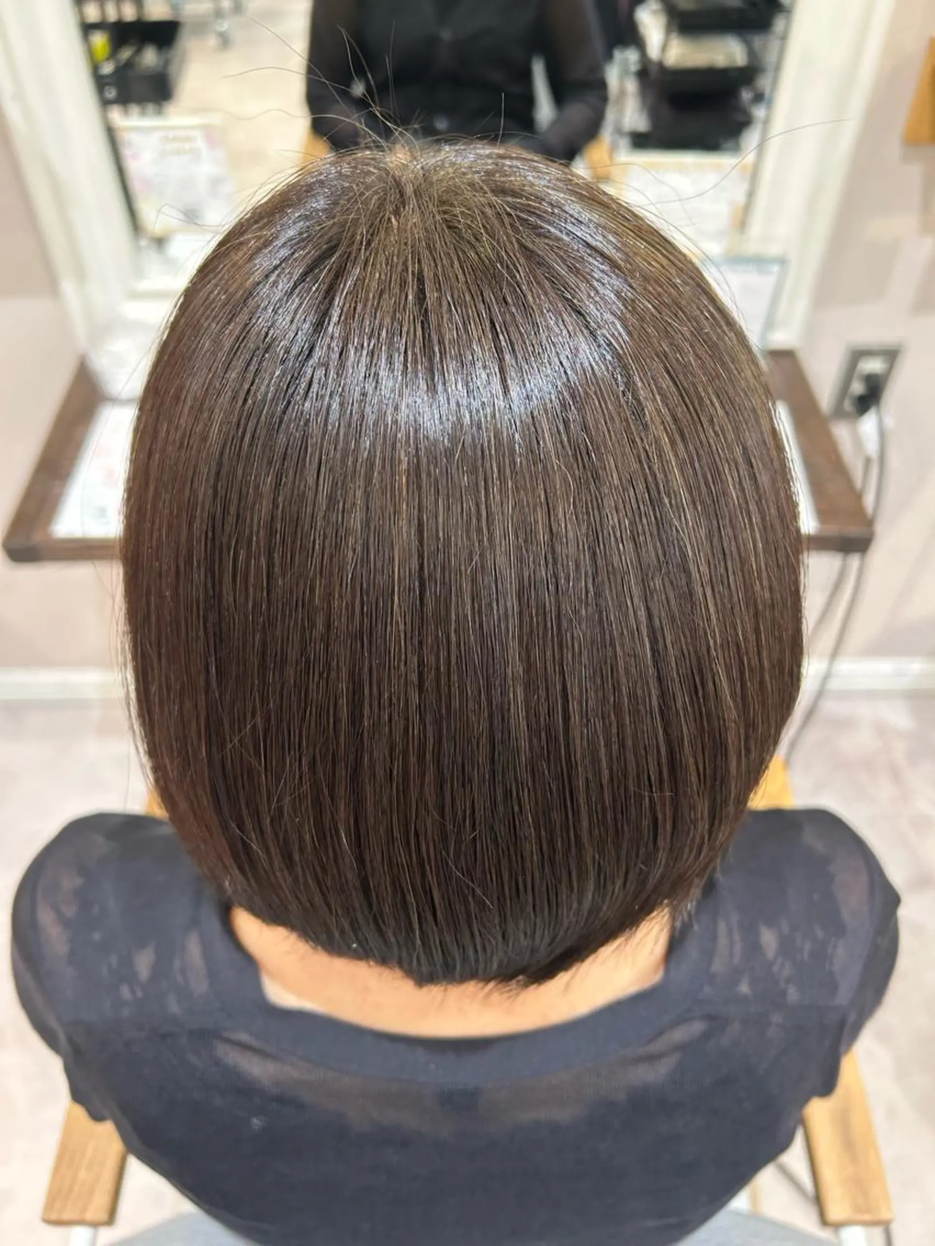 ショート カラー オリーブカラー 🍒おおさわ せいら🍒のヘアスタイル