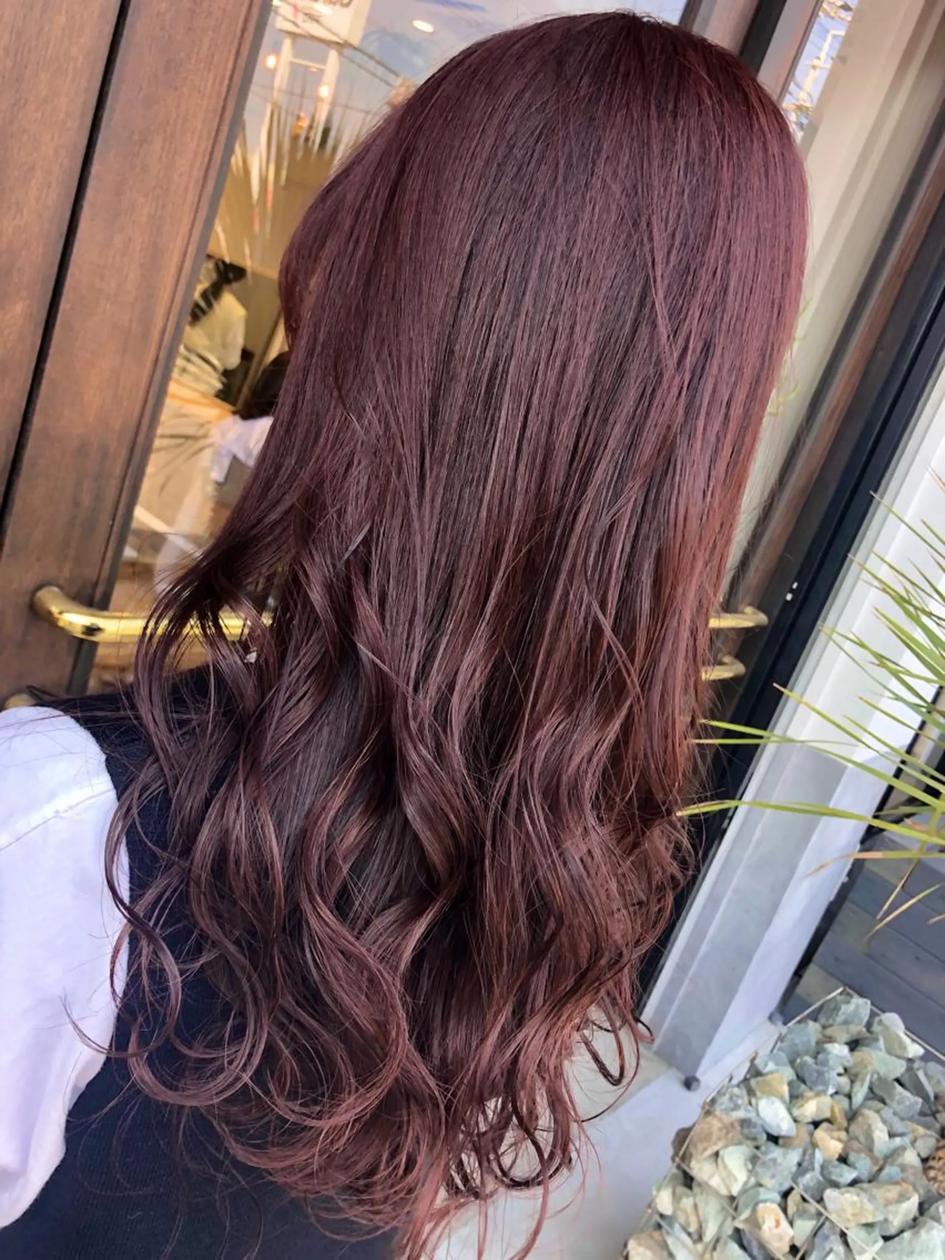 カラー 三村 桜生のヘアスタイル