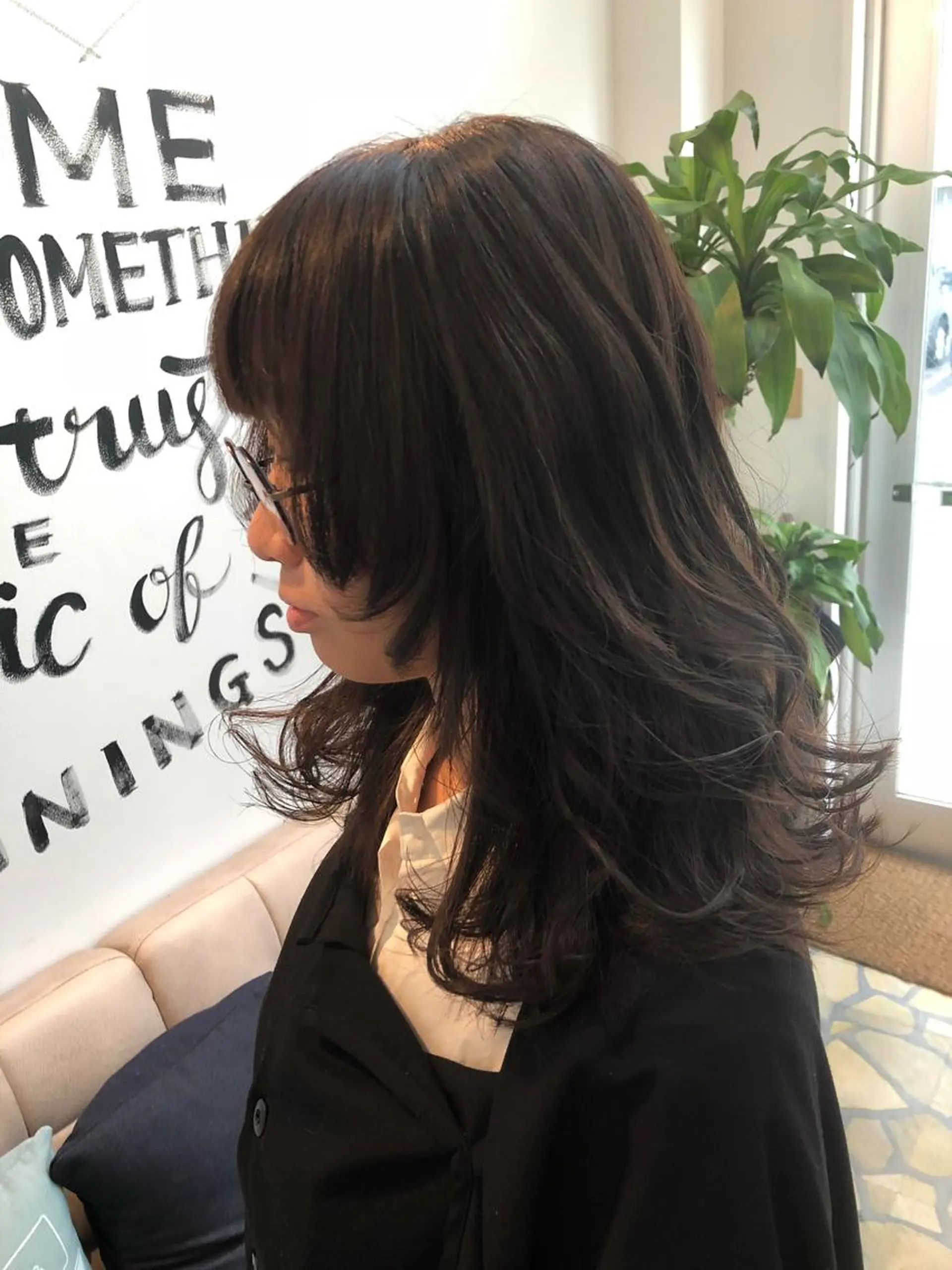 セミロング エクステ・髪質改善・ ブリーチ・吉田大介のヘアスタイル