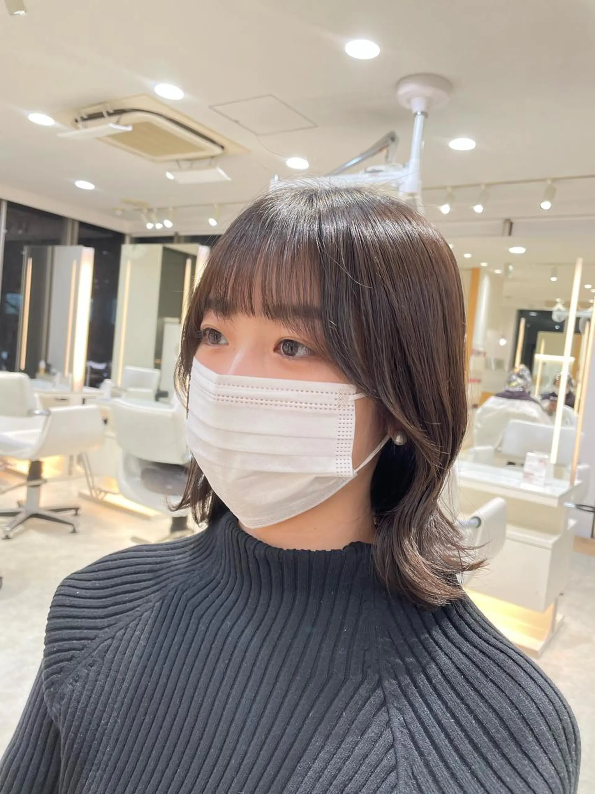 ミディアム くびれヘア シースルーバング fifth天神/末廣 和也のヘアスタイル