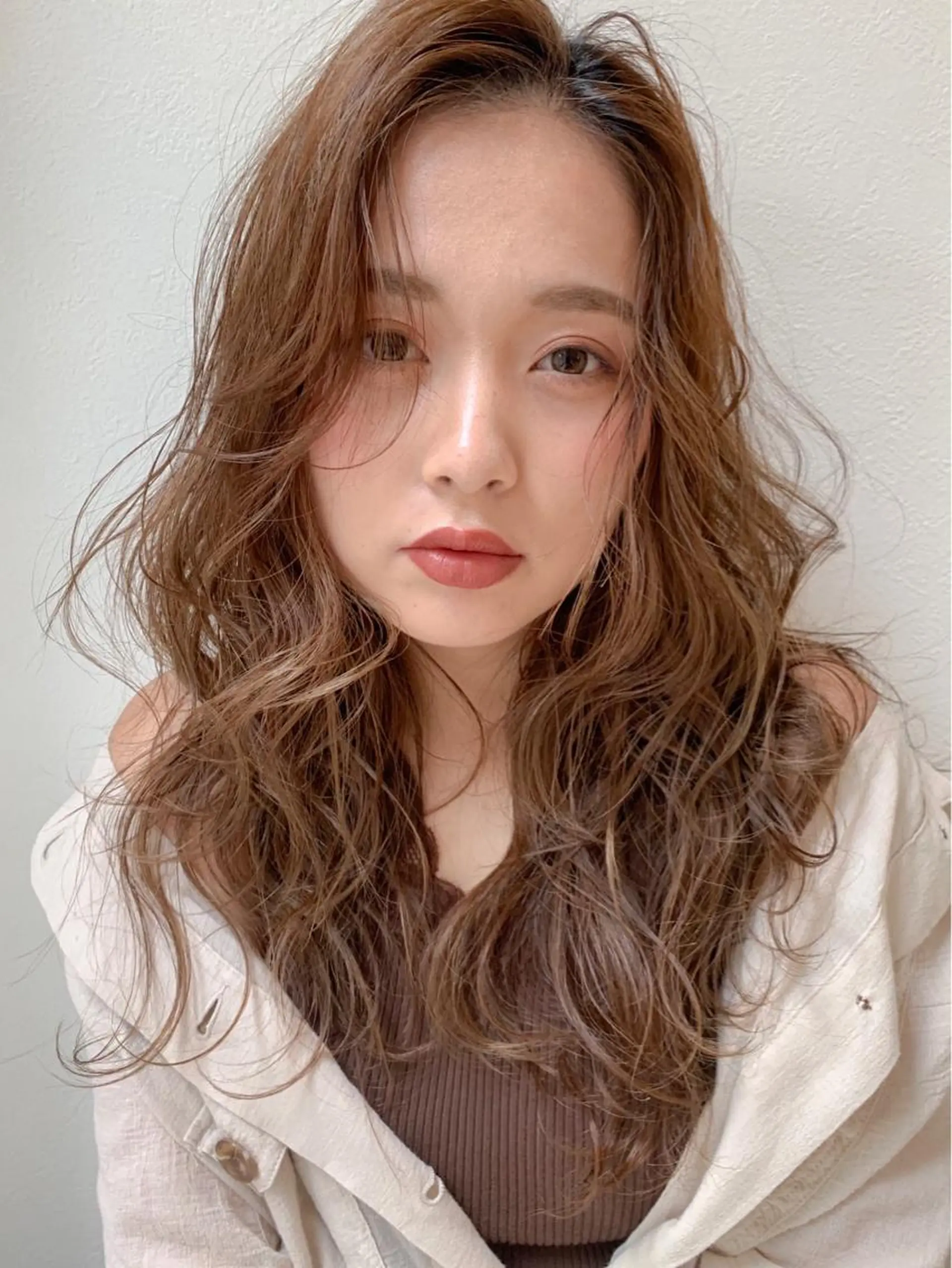 ロング カット ヘアカラー トリートメント a .のヘアスタイル