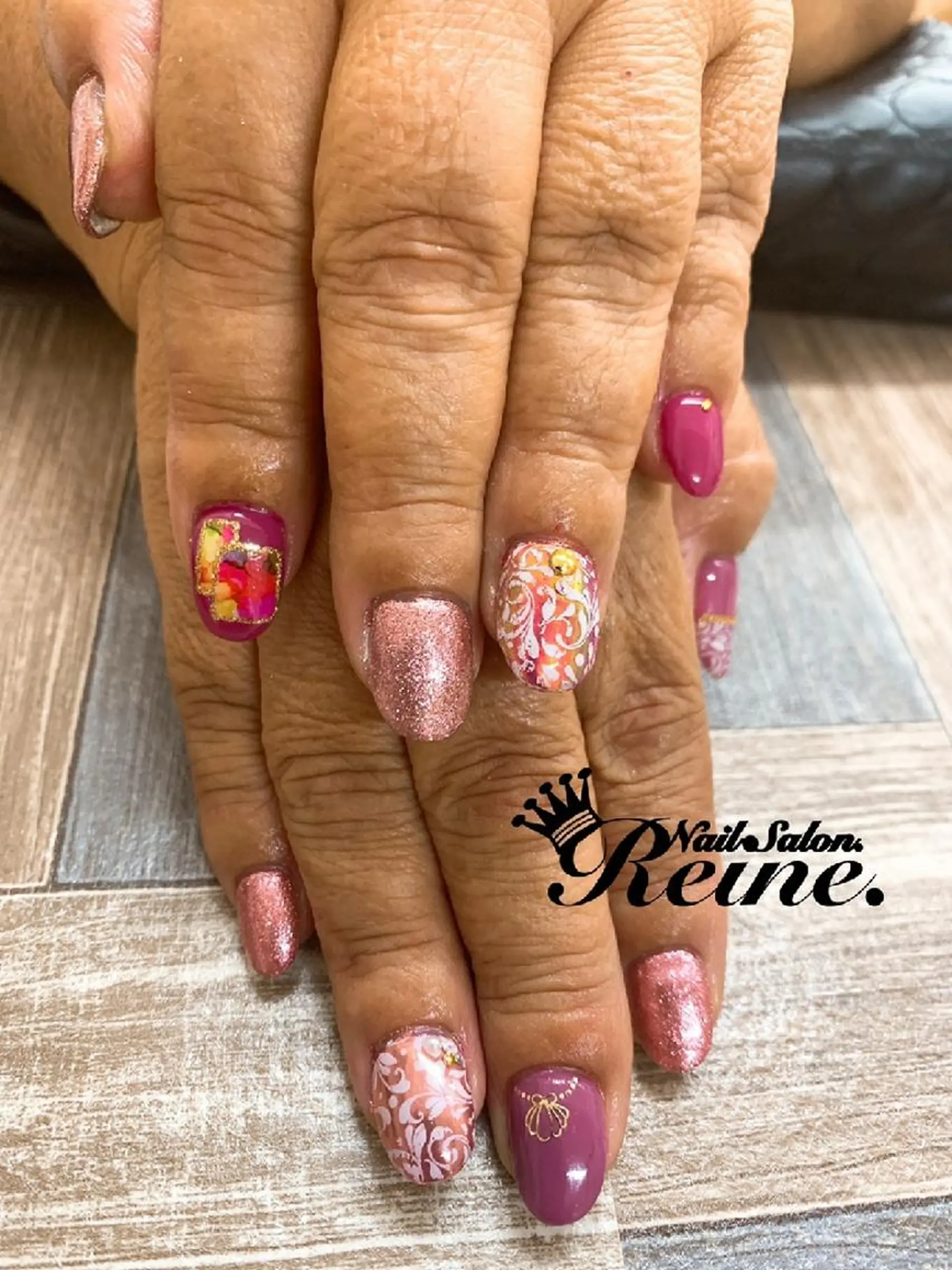 ネイル Nailsalon Reine所属・玉栄 伶奈のネイルデザイン