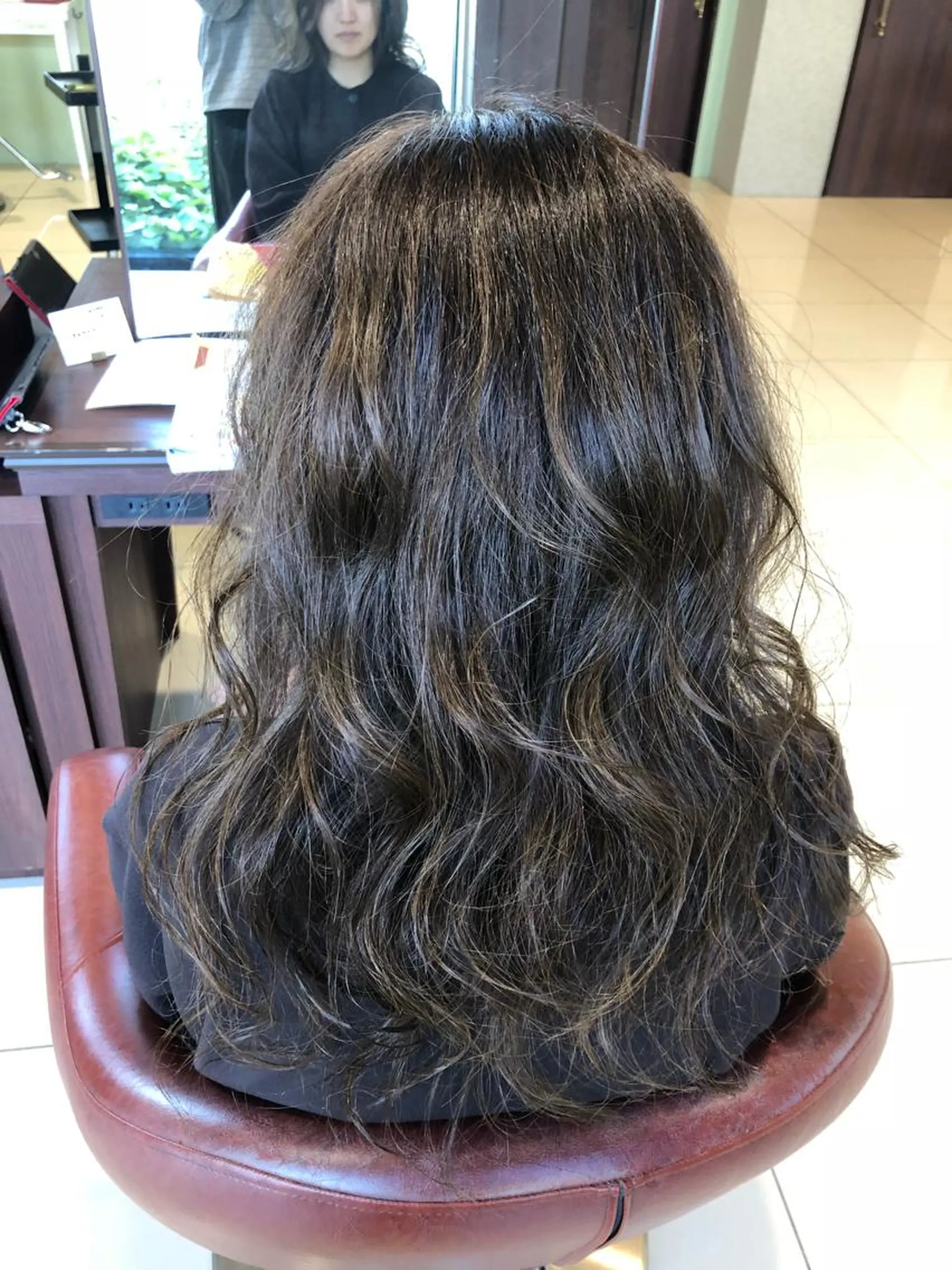 カラー アッシュ カワサキ ヒナコのヘアスタイル