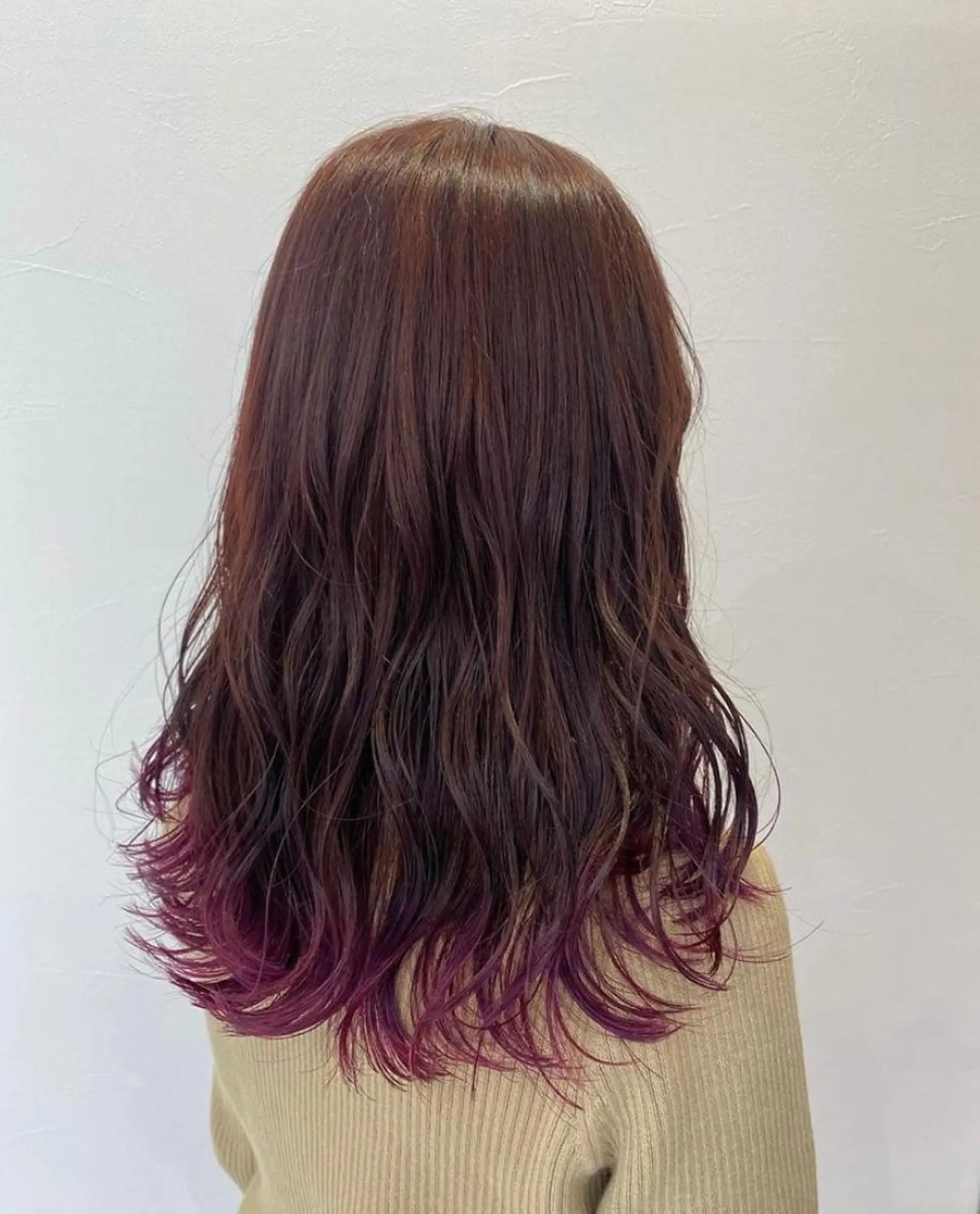 ロング カラー ブリーチ Number CHIHIROのヘアスタイル