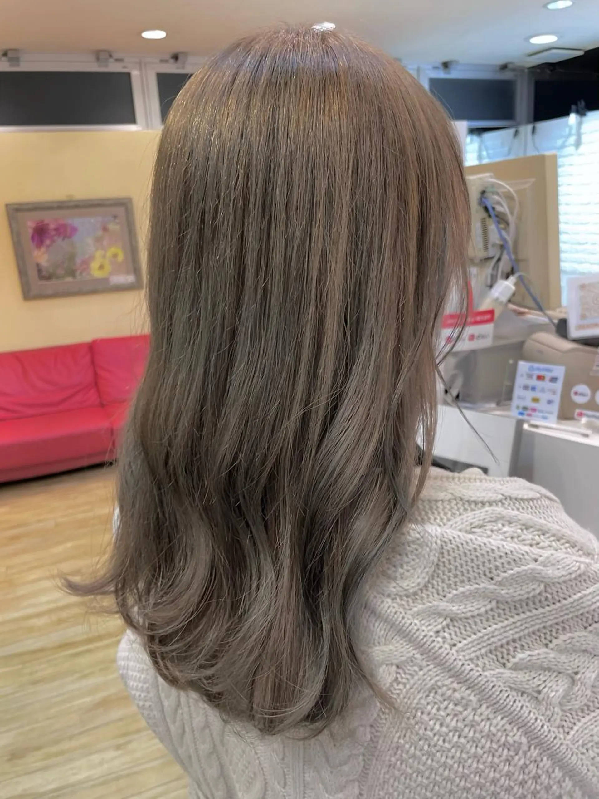 ミディアム カラー ブリーチ ヘアカラー トリートメント NAKAMURA 🦋のヘアスタイル