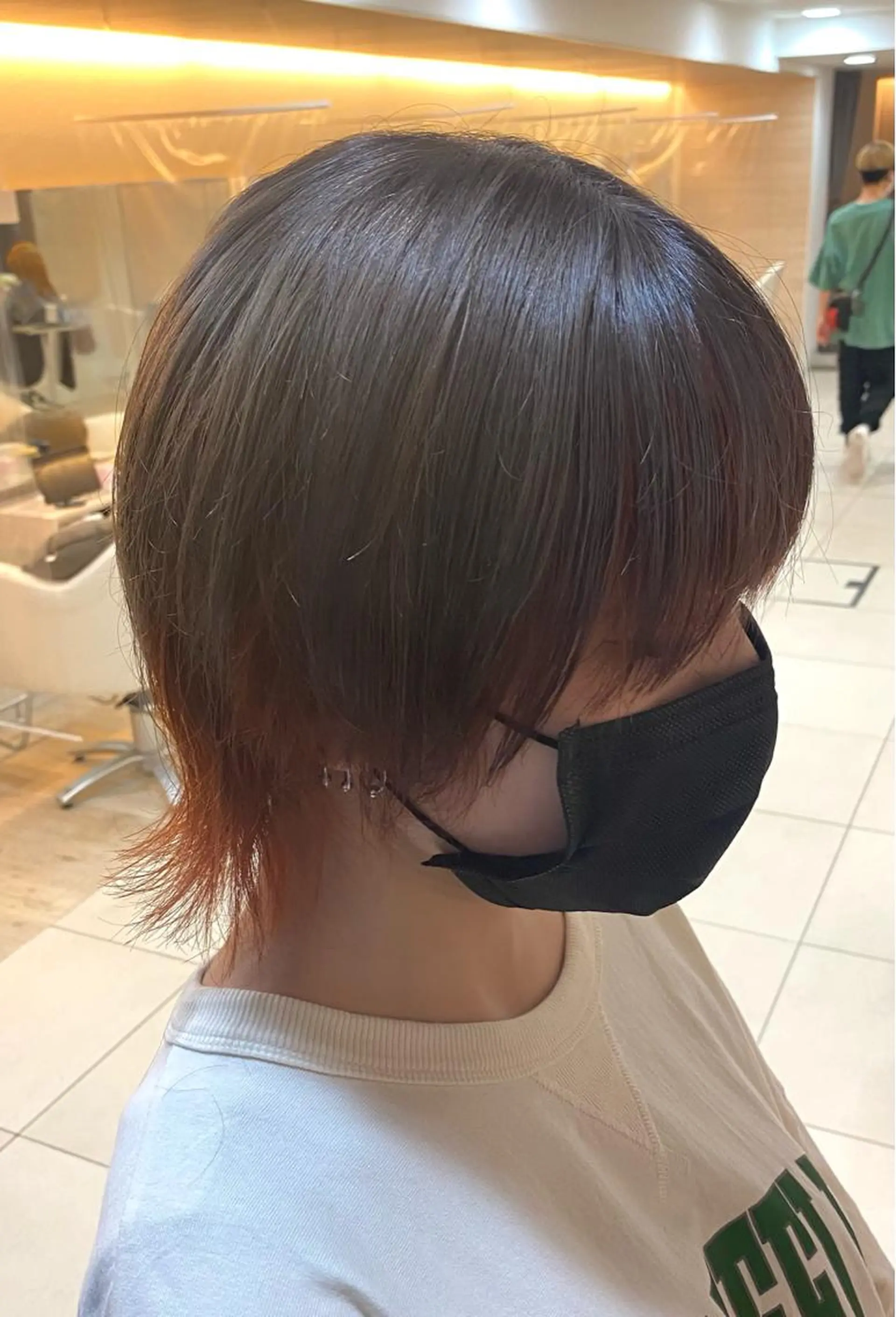 ショート カラー ダブルカラー オレンジ ツートーンカラー ウルフカット 塩谷黎✨ブリーチカラ ーメンズパーマ✨のヘアスタイル
