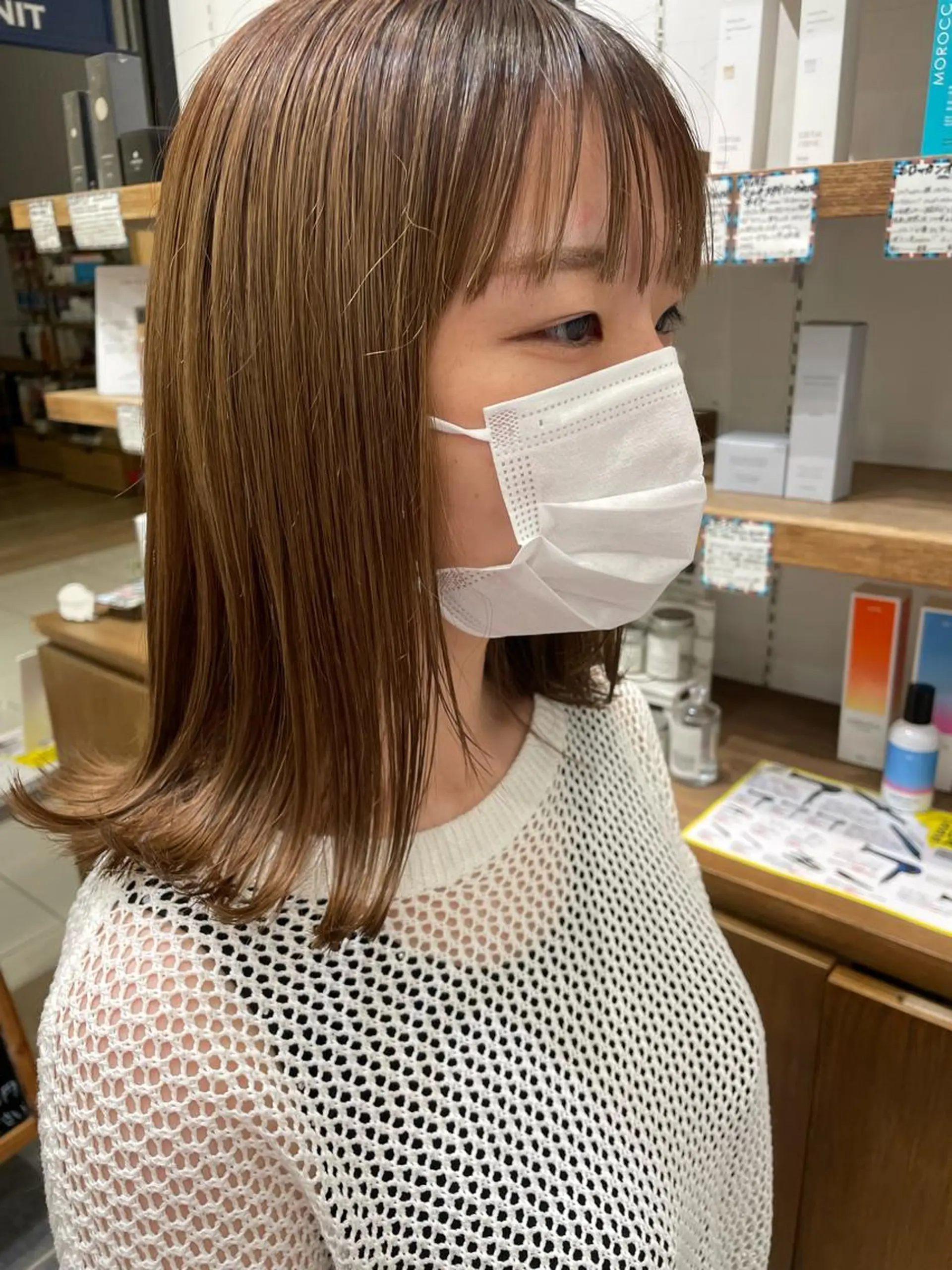 ミディアム カット OAK 学芸大学所属・秋葉萌　透明感カラー /レイヤー/ボブ♡のヘアスタイル
